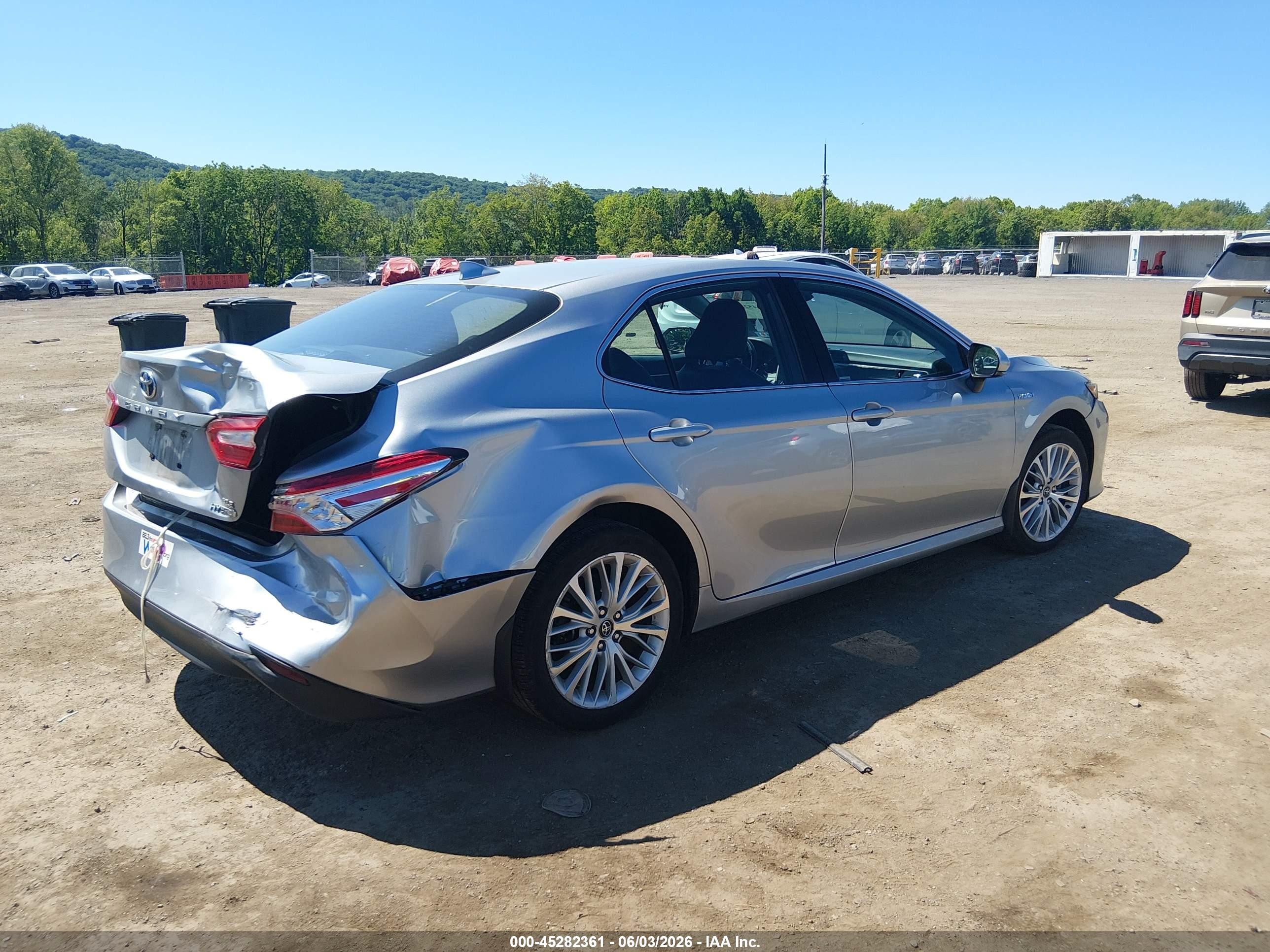 2020 Toyota Camry Xle Hybrid Серебряный vin: 4T1F31AK3LU525294