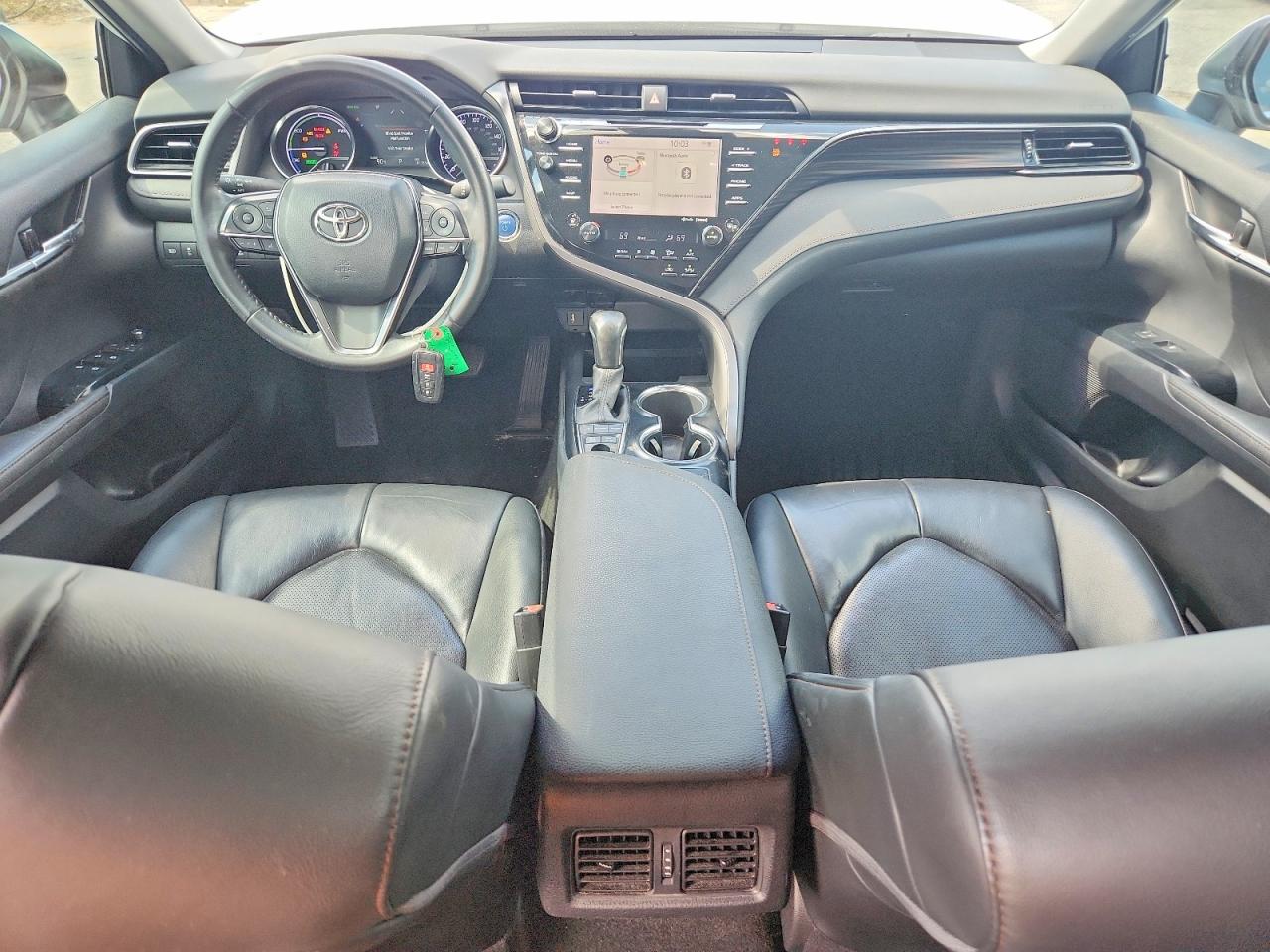 2020 Toyota Camry Xle Белый vin: 4T1F31AKXLU538575