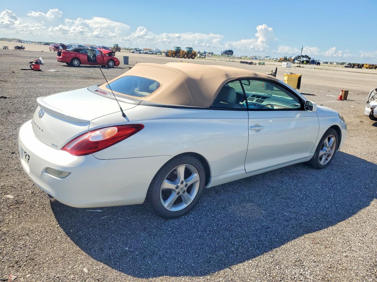 2007 Toyota Camry Solara Sle V6 White vin: 4T1FA38P07U131924