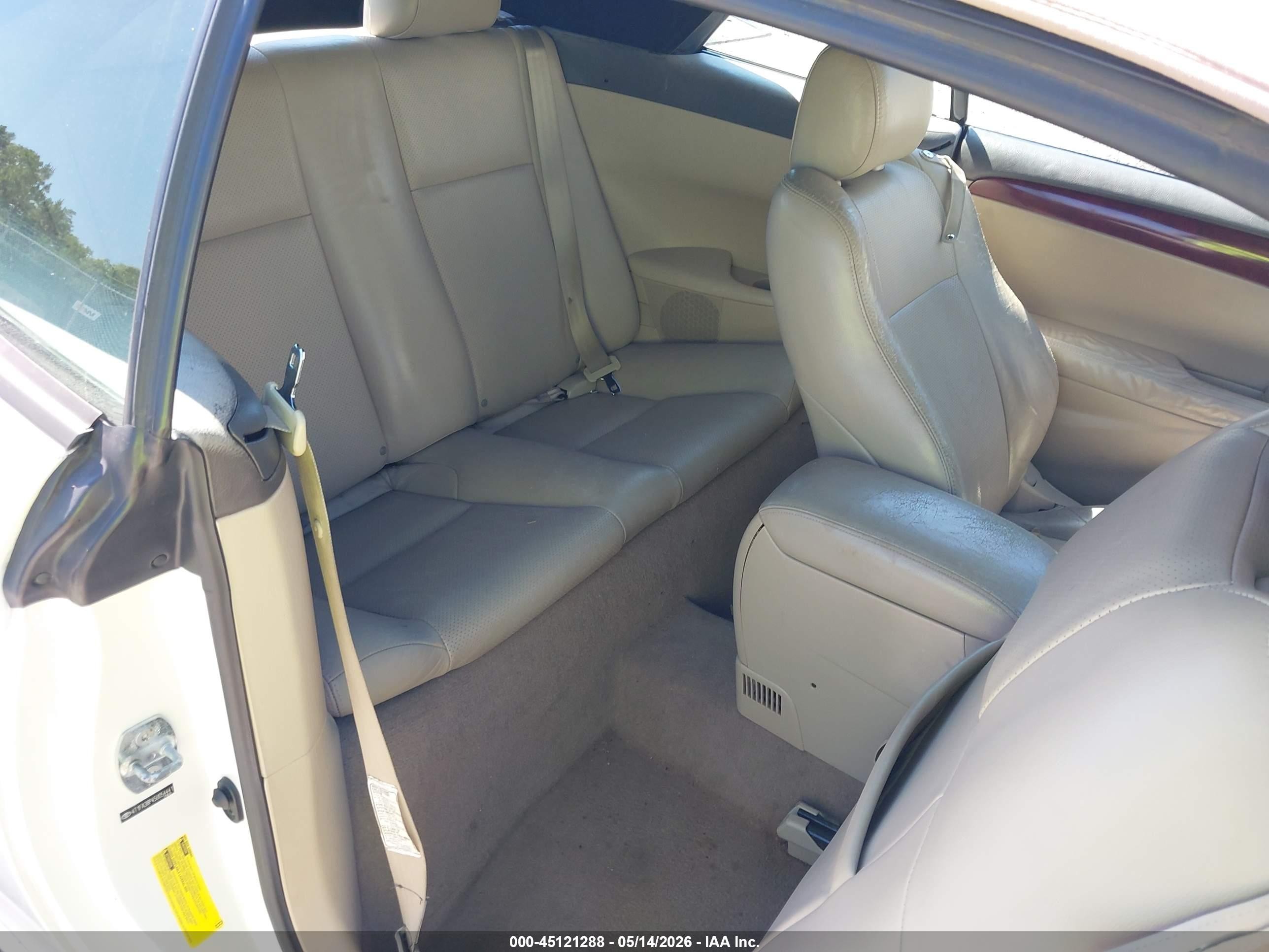 2005 Toyota Camry Solara Sle White vin: 4T1FA38P45U054441