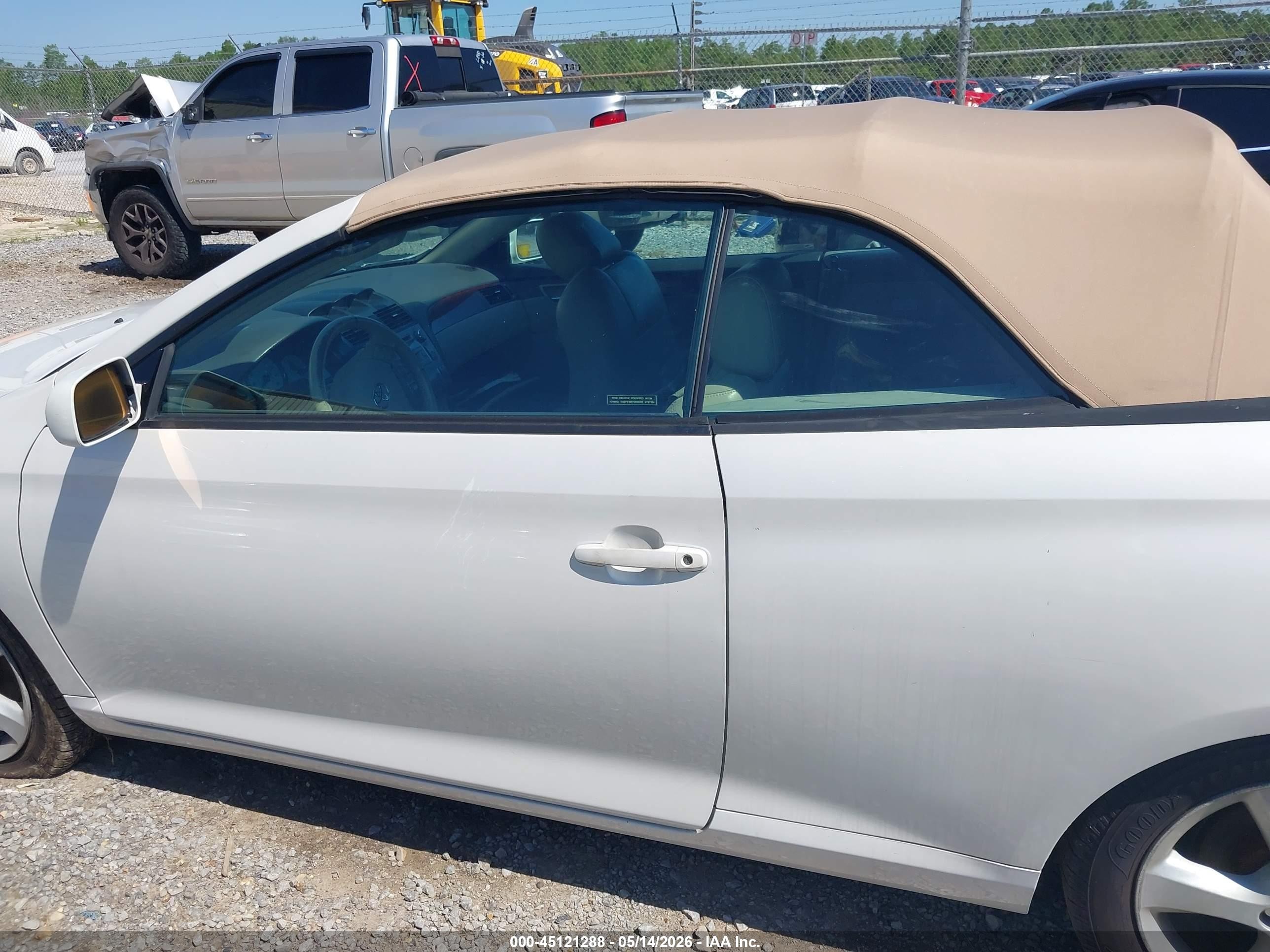 2005 Toyota Camry Solara Sle White vin: 4T1FA38P45U054441