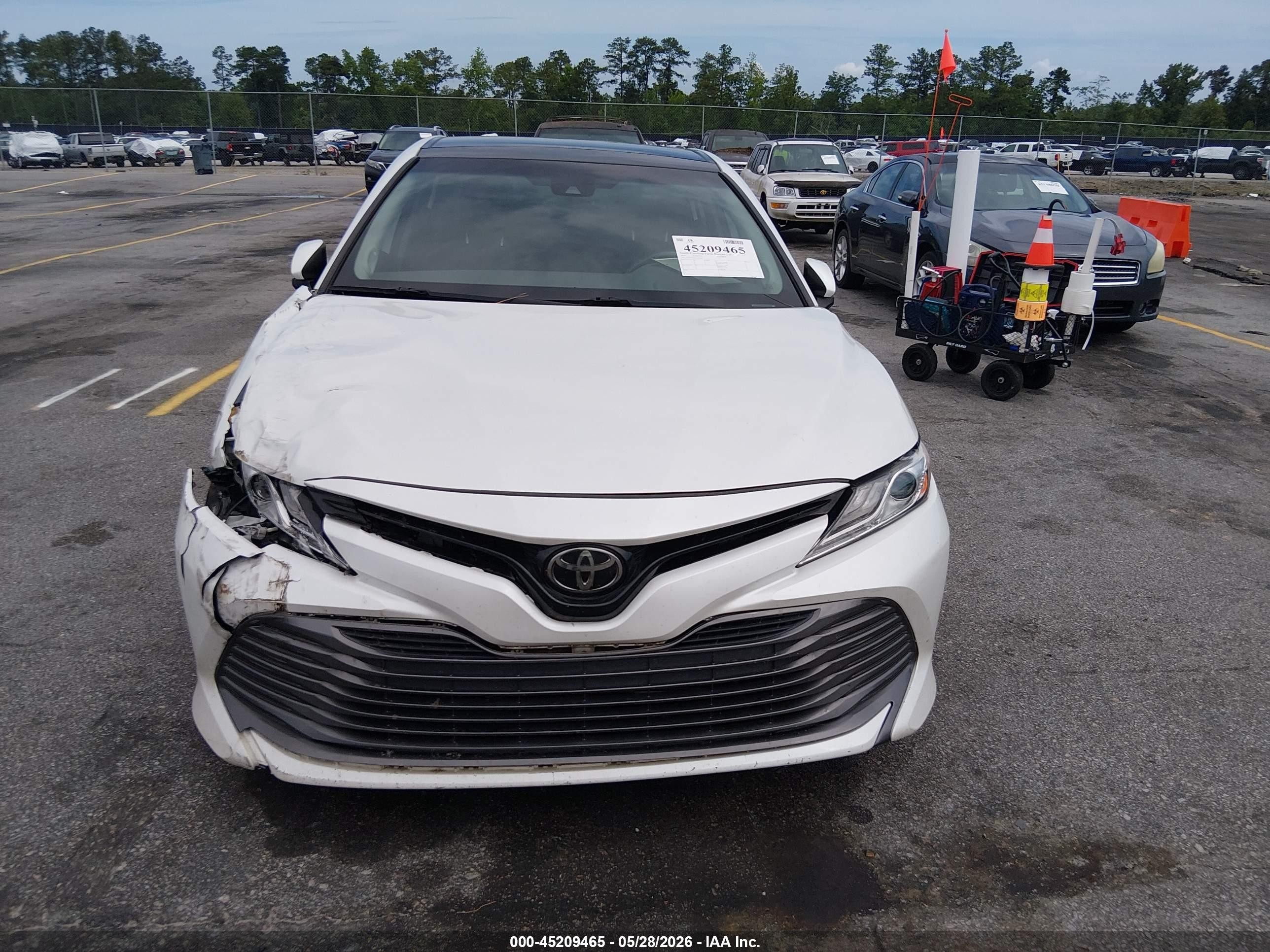 2020 Toyota Camry Xle V6 White vin: 4T1FZ1AK9LU034467