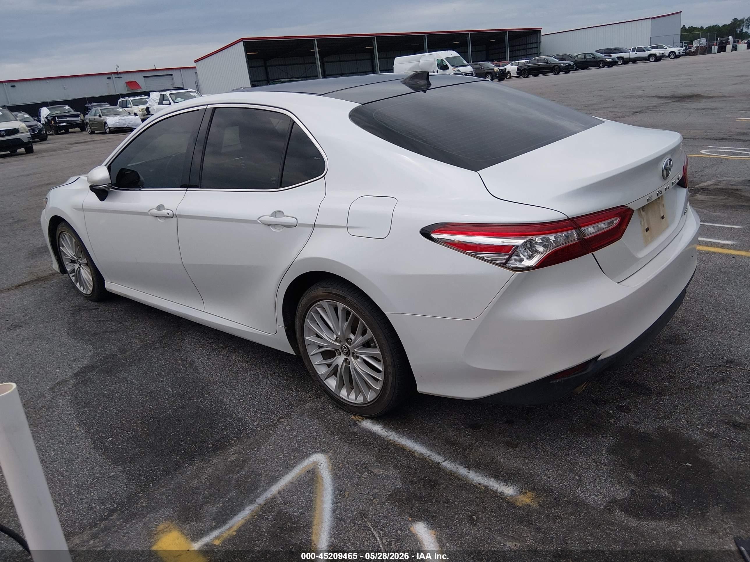 2020 Toyota Camry Xle V6 White vin: 4T1FZ1AK9LU034467