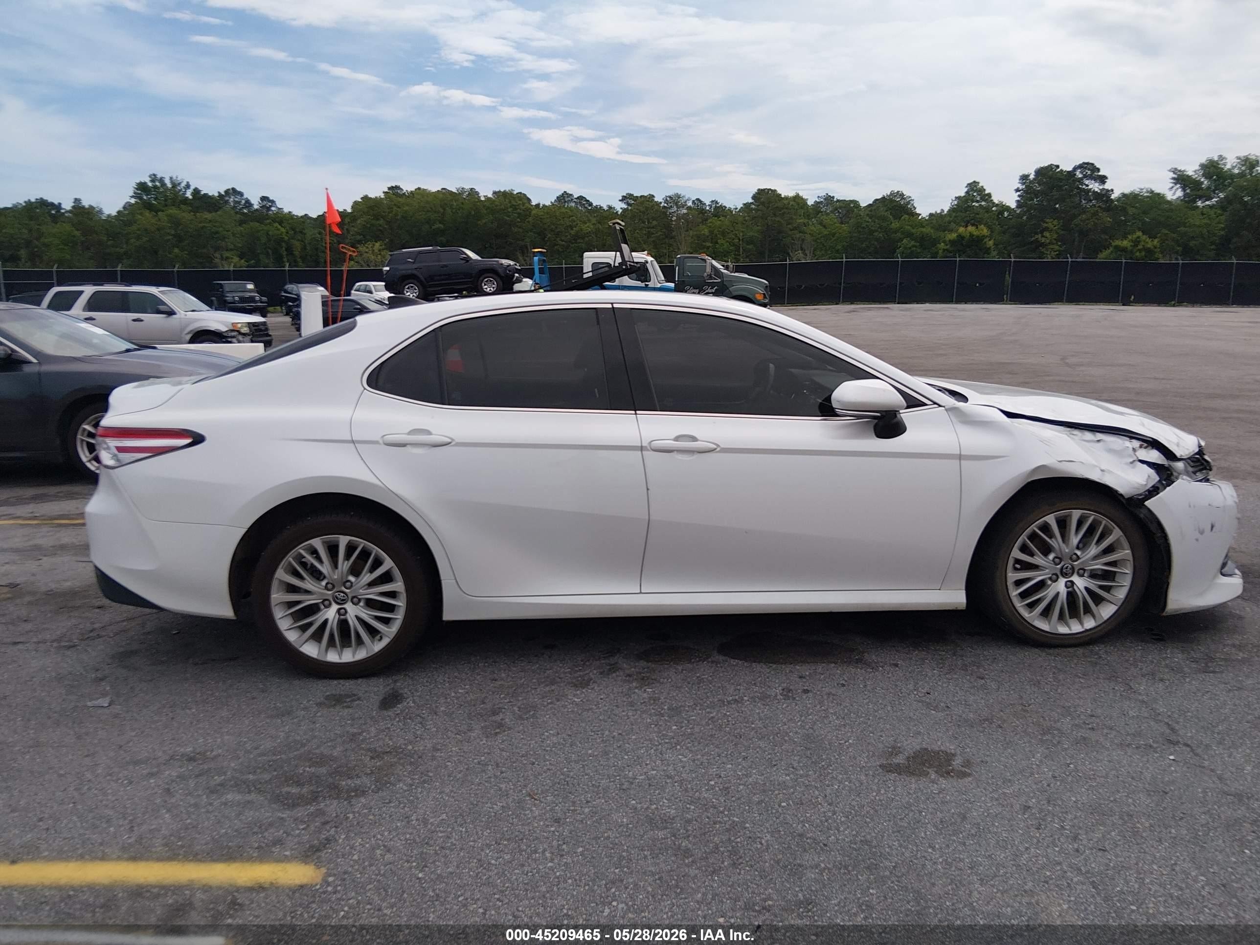 2020 Toyota Camry Xle V6 White vin: 4T1FZ1AK9LU034467