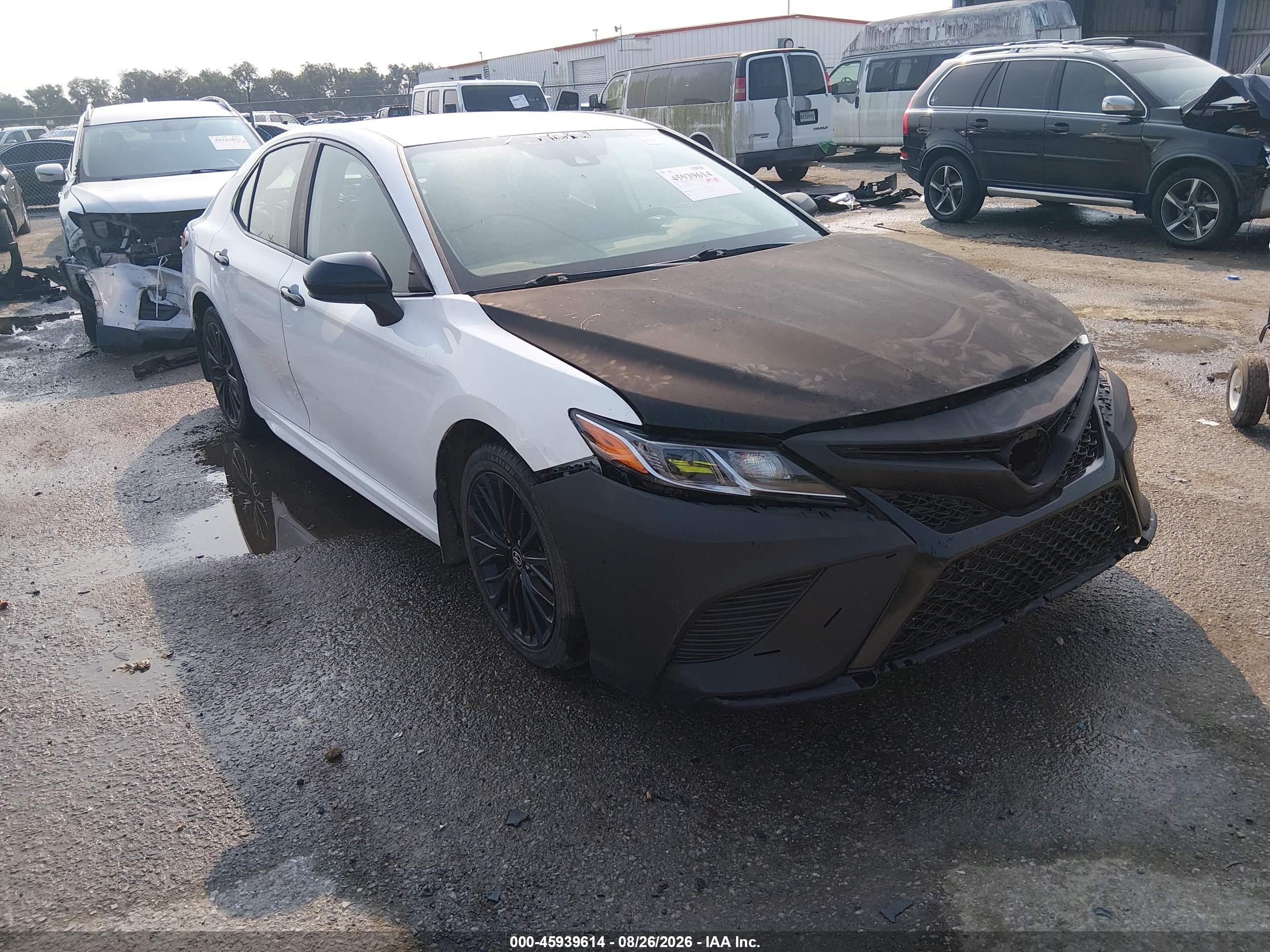 2020 Toyota Camry Se Nightshade Edition White vin: 4T1G11AK0LU393606