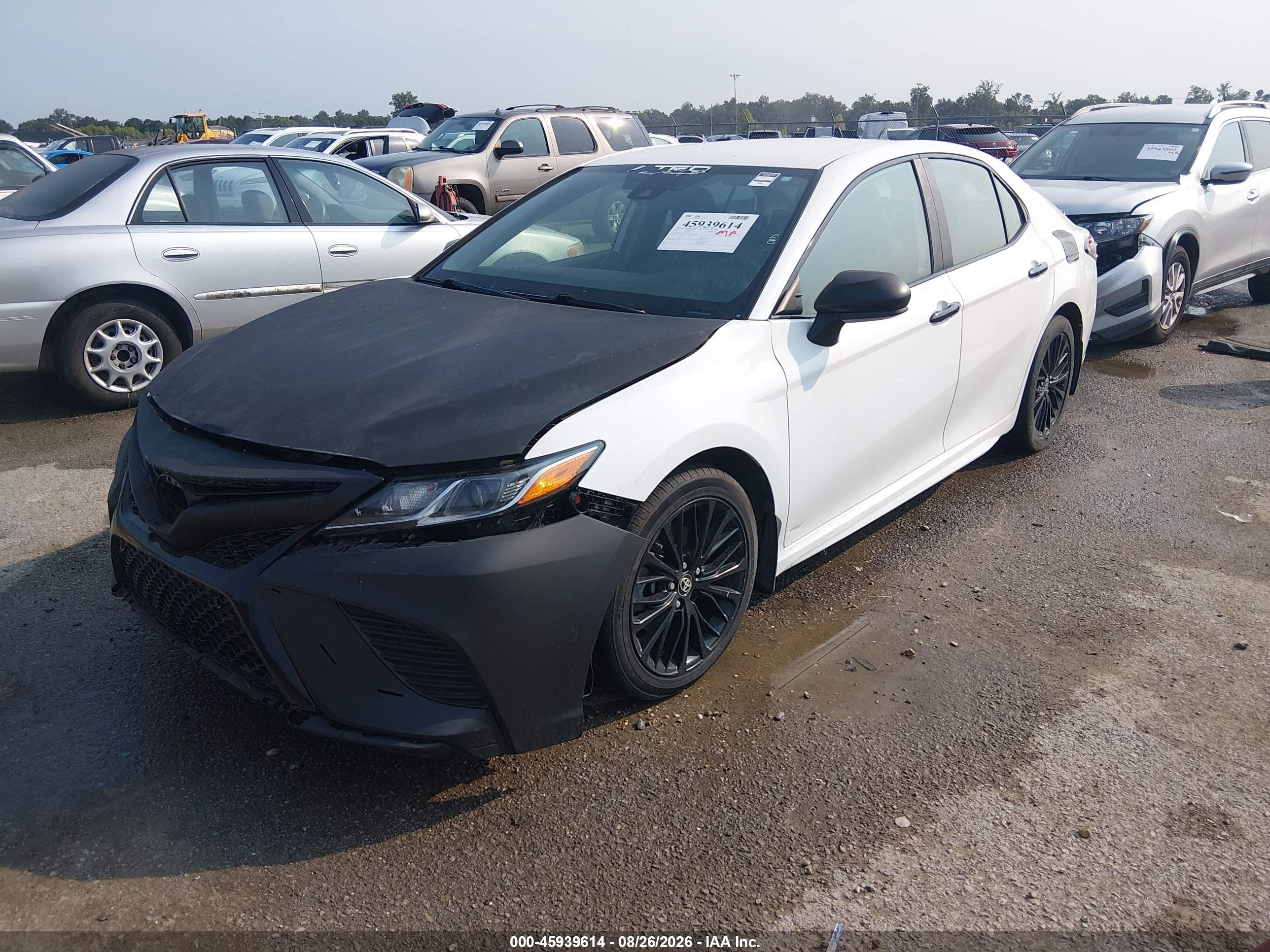2020 Toyota Camry Se Nightshade Edition White vin: 4T1G11AK0LU393606