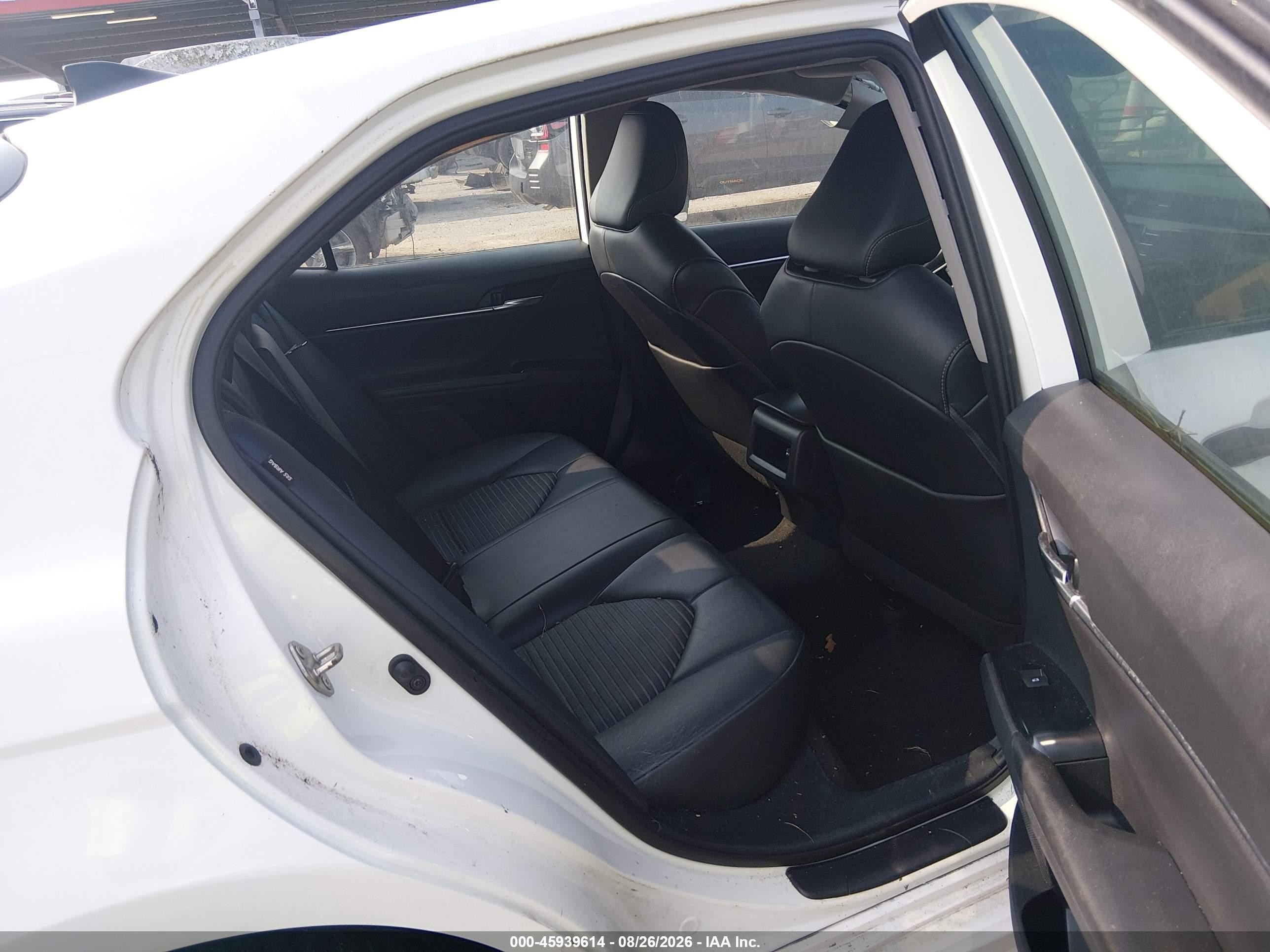 2020 Toyota Camry Se Nightshade Edition White vin: 4T1G11AK0LU393606