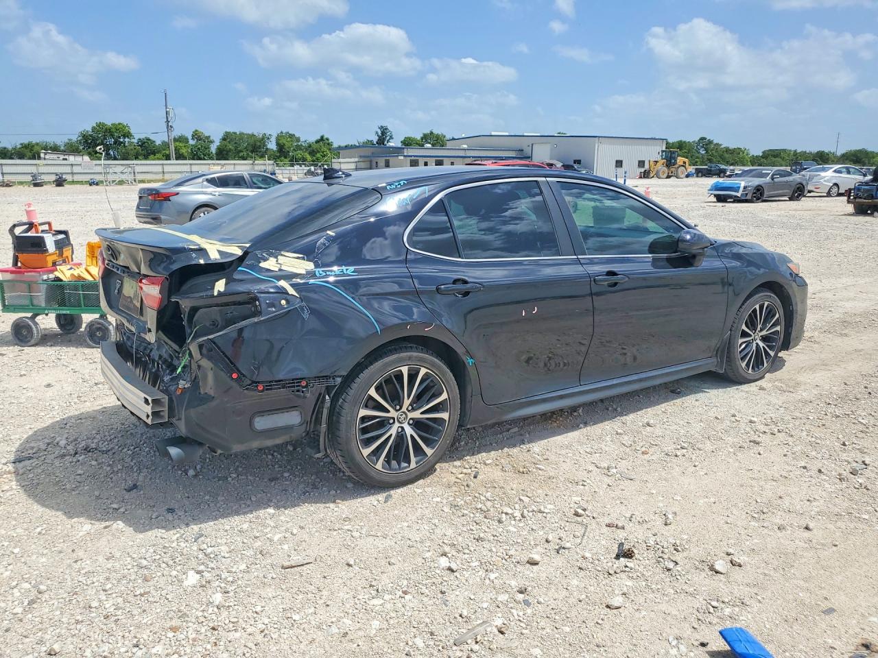 2020 Toyota Camry Se Black vin: 4T1G11AK0LU899565