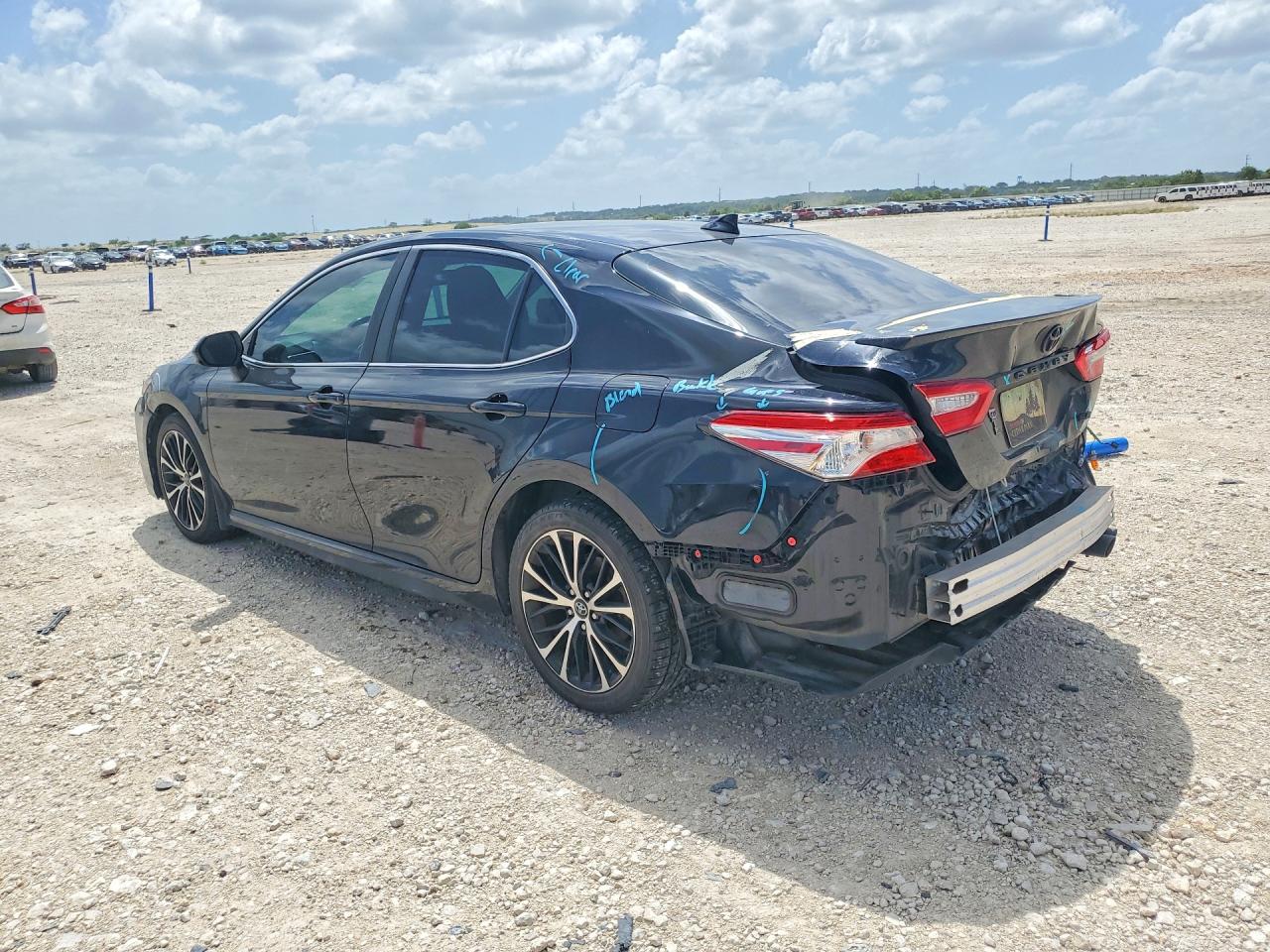 2020 Toyota Camry Se Black vin: 4T1G11AK0LU899565