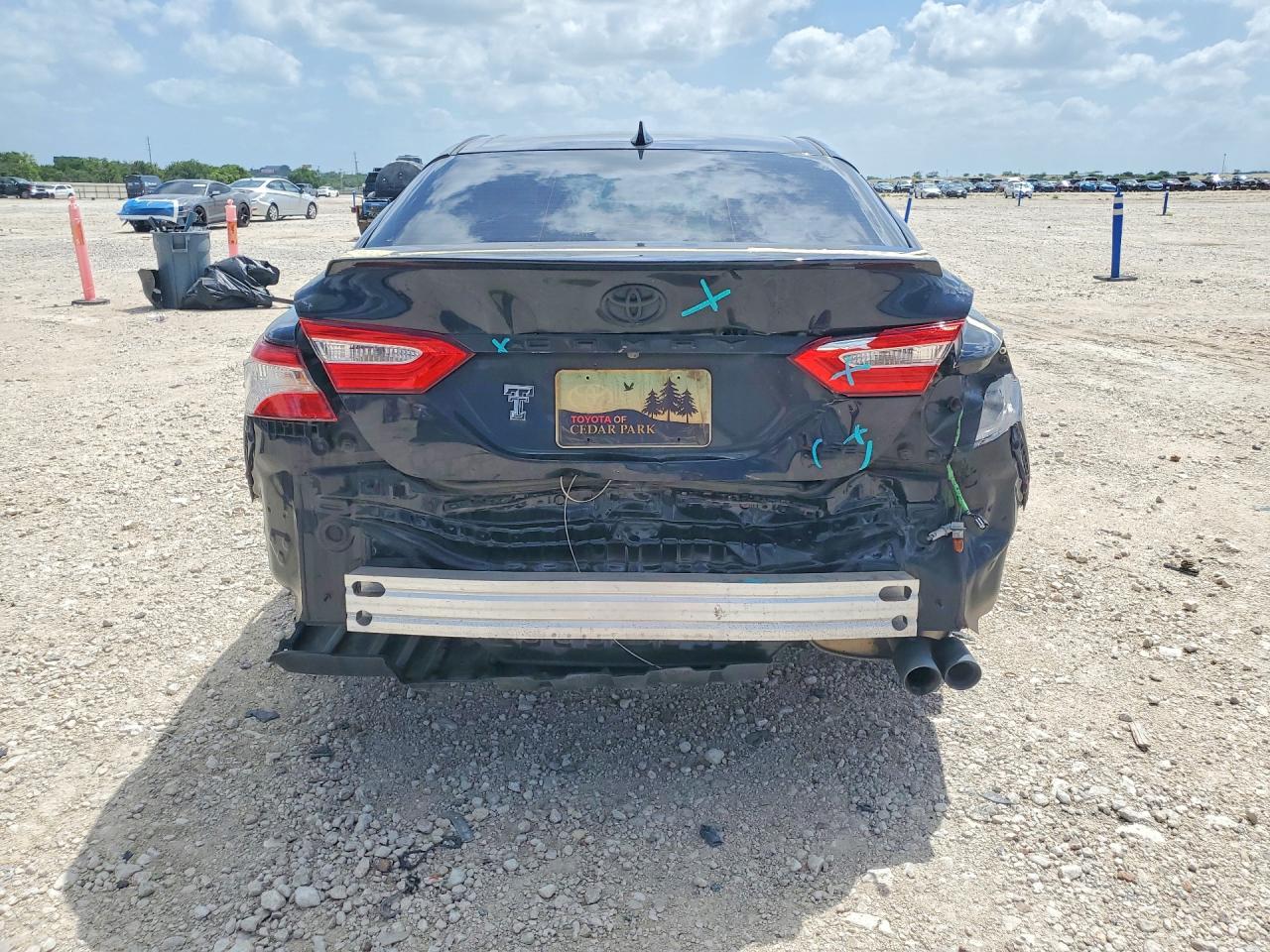2020 Toyota Camry Se Black vin: 4T1G11AK0LU899565