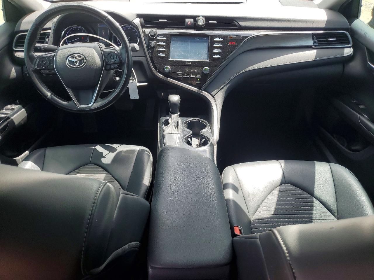 2020 Toyota Camry Se Black vin: 4T1G11AK0LU899565
