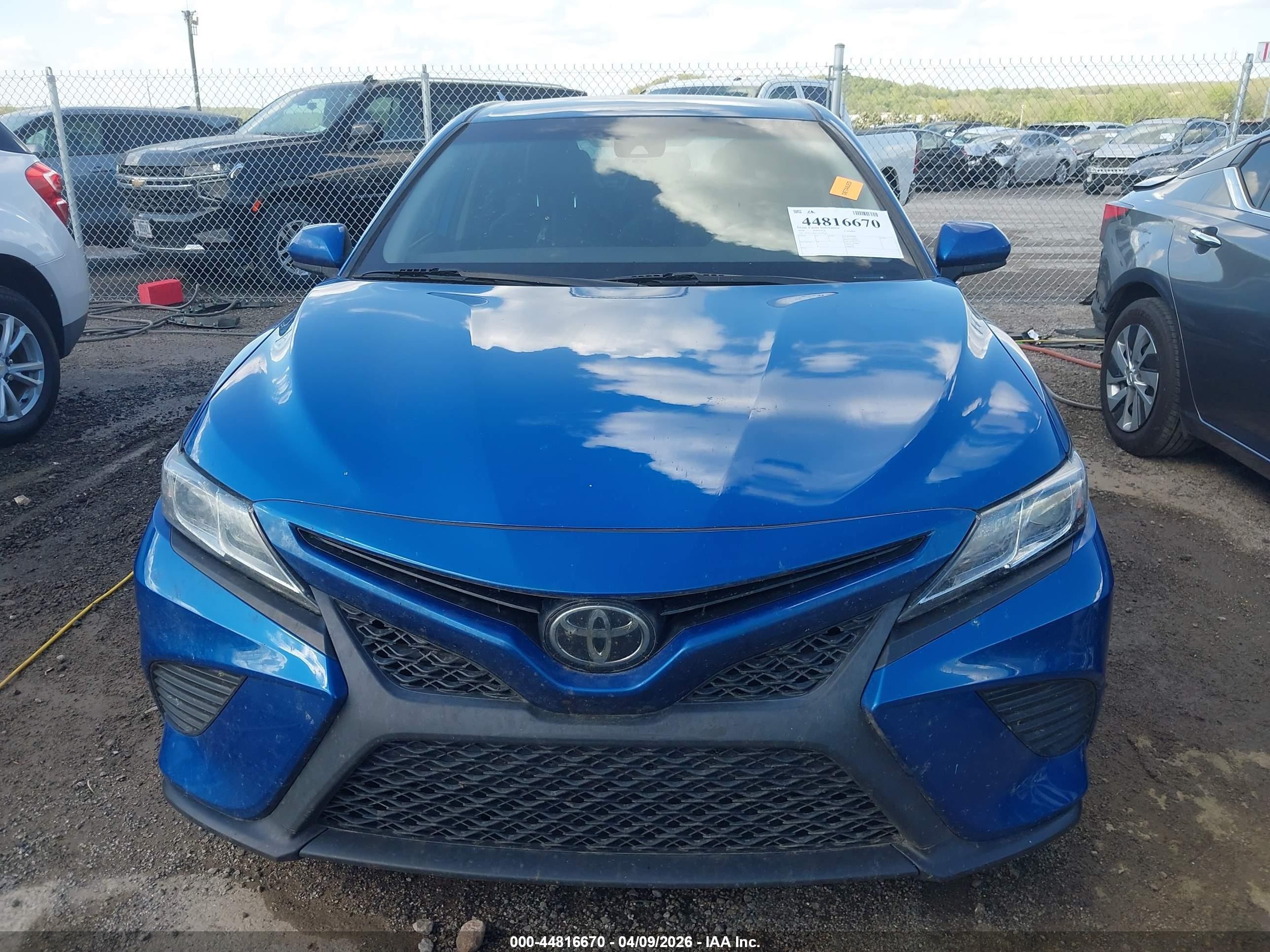 2020 Toyota Camry Se Синий vin: 4T1G11AK1LU374210