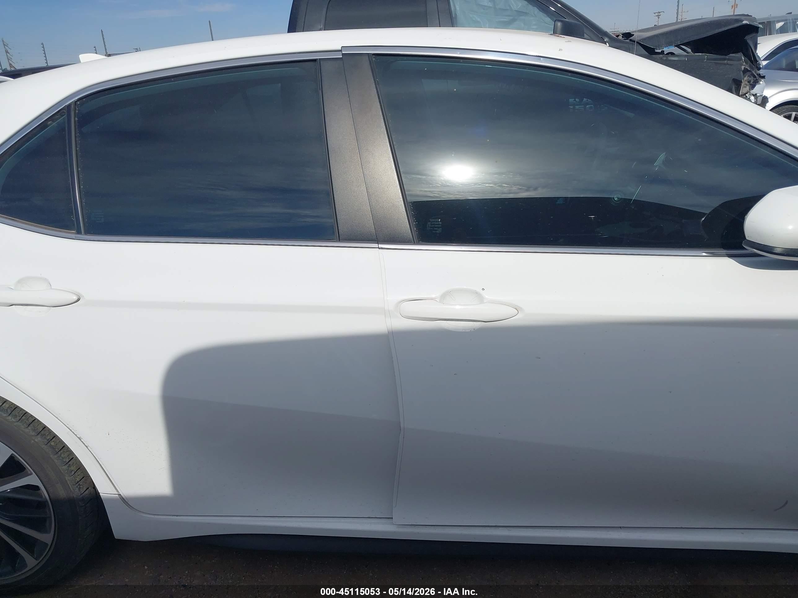 2020 Toyota Camry Se Белый vin: 4T1G11AK1LU510075