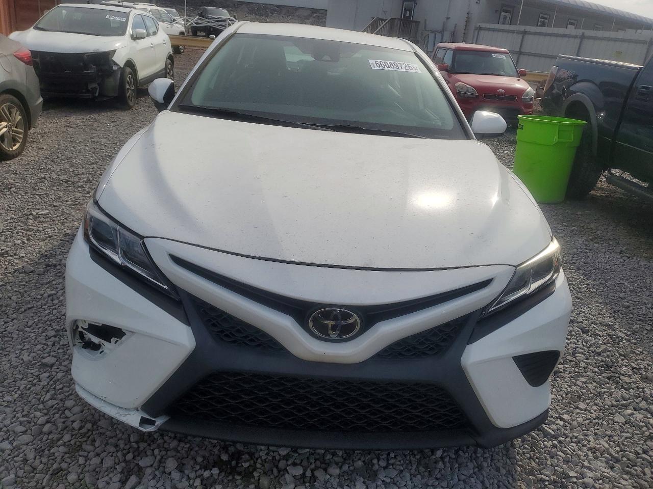 2020 Toyota Camry Se White vin: 4T1G11AK1LU890342