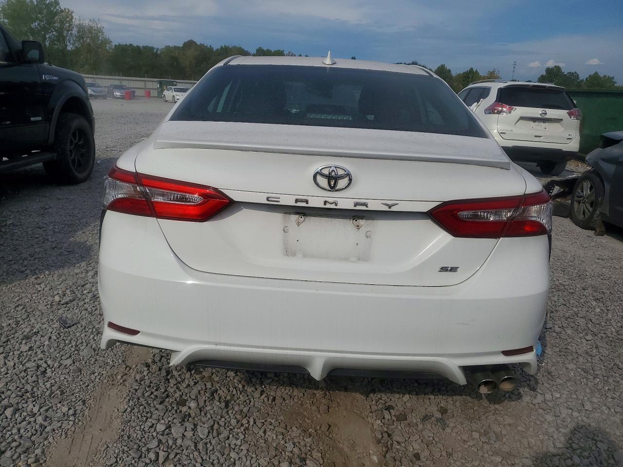 2020 Toyota Camry Se White vin: 4T1G11AK1LU890342