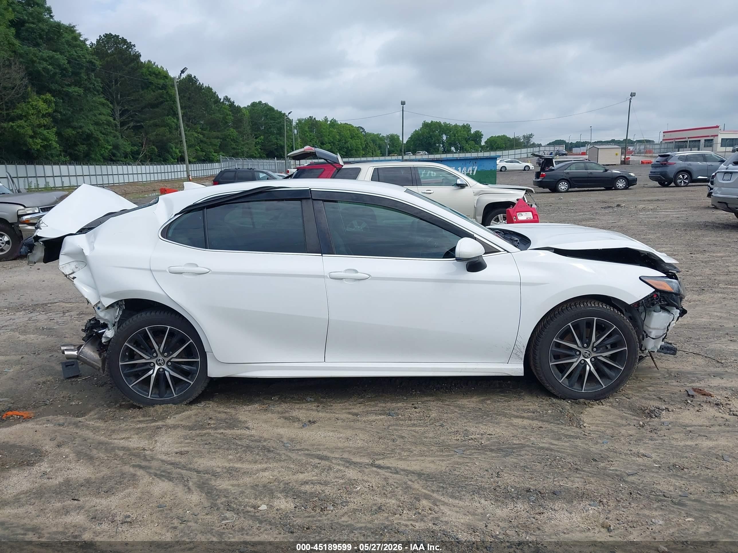 2021 Toyota Camry Se White vin: 4T1G11AK1MU577499
