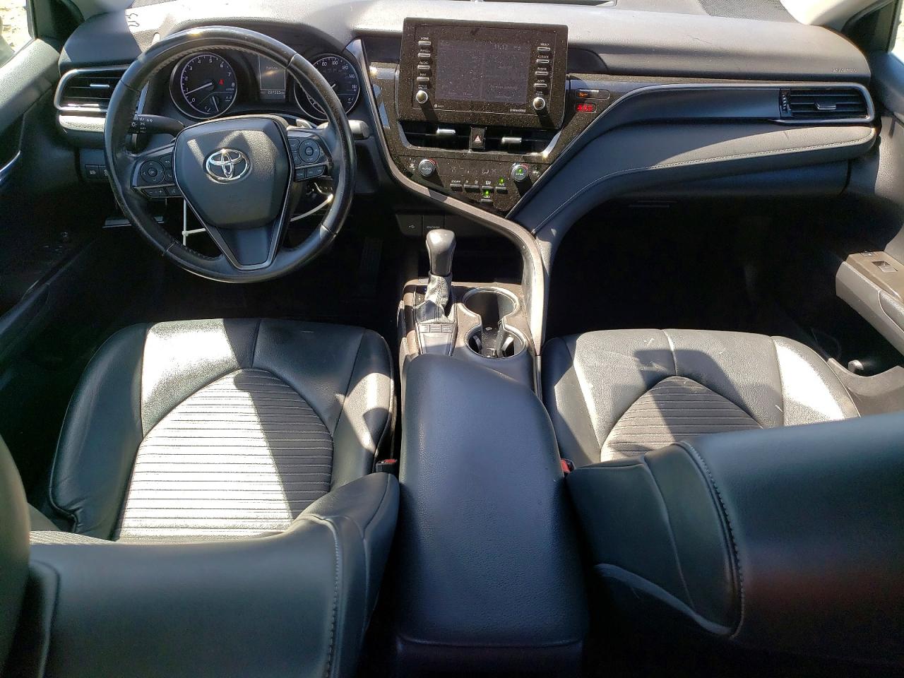 2022 Toyota Camry Se Серебряный vin: 4T1G11AK2NU038357