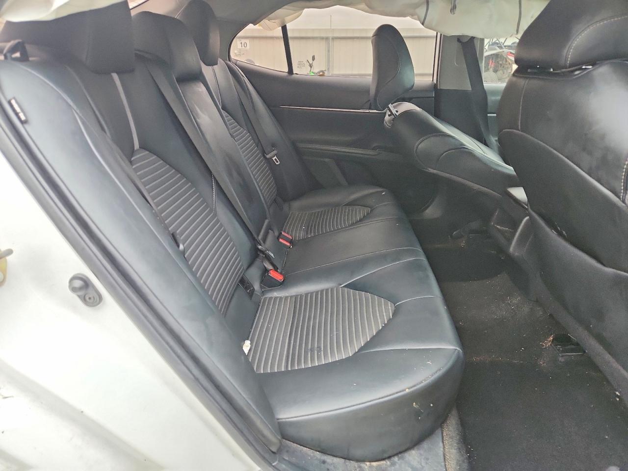2020 Toyota Camry Se White vin: 4T1G11AK3LU319788