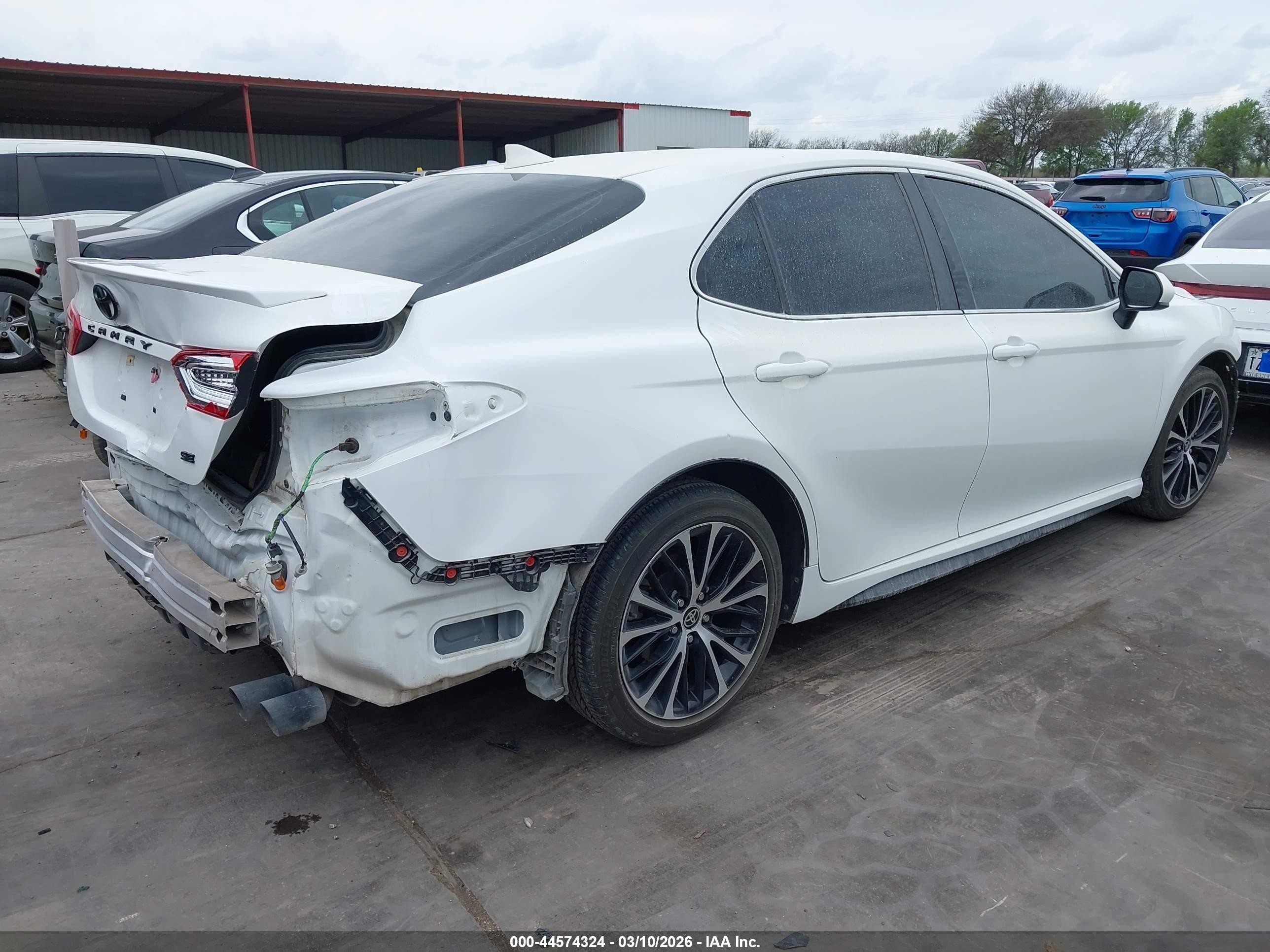 2020 Toyota Camry Se White vin: 4T1G11AK3LU384902