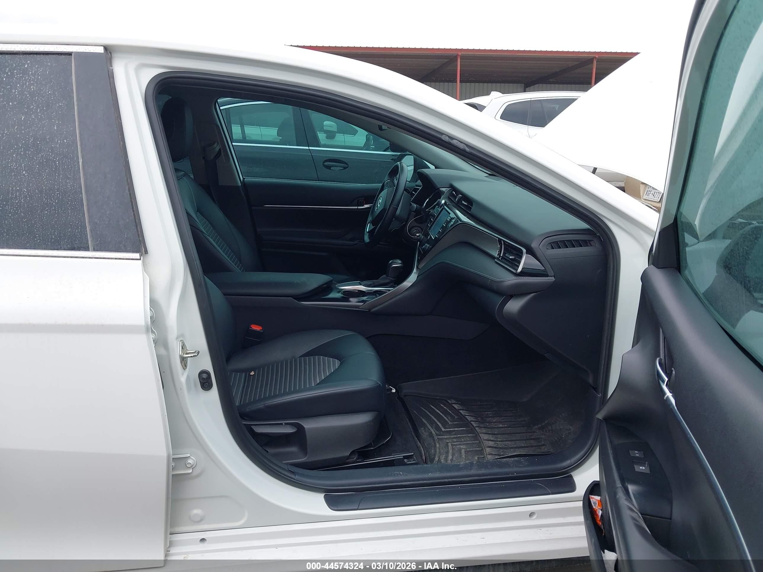 2020 Toyota Camry Se White vin: 4T1G11AK3LU384902