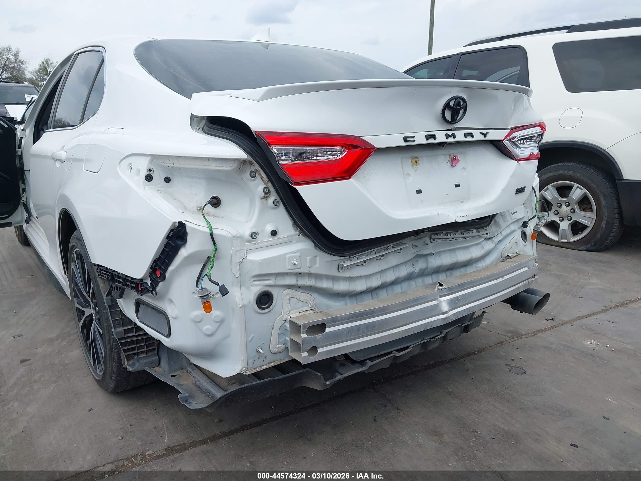 2020 Toyota Camry Se White vin: 4T1G11AK3LU384902