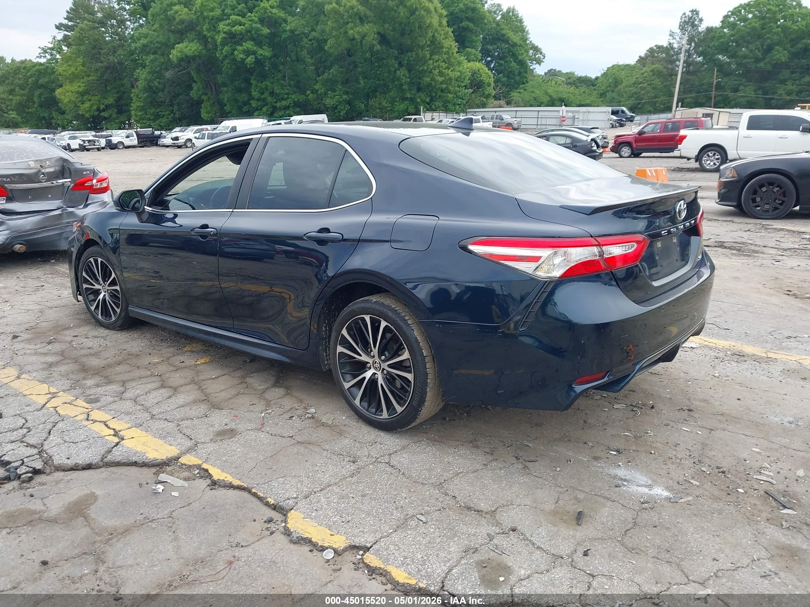 2020 Toyota Camry Se Dark Blue vin: 4T1G11AK3LU501796