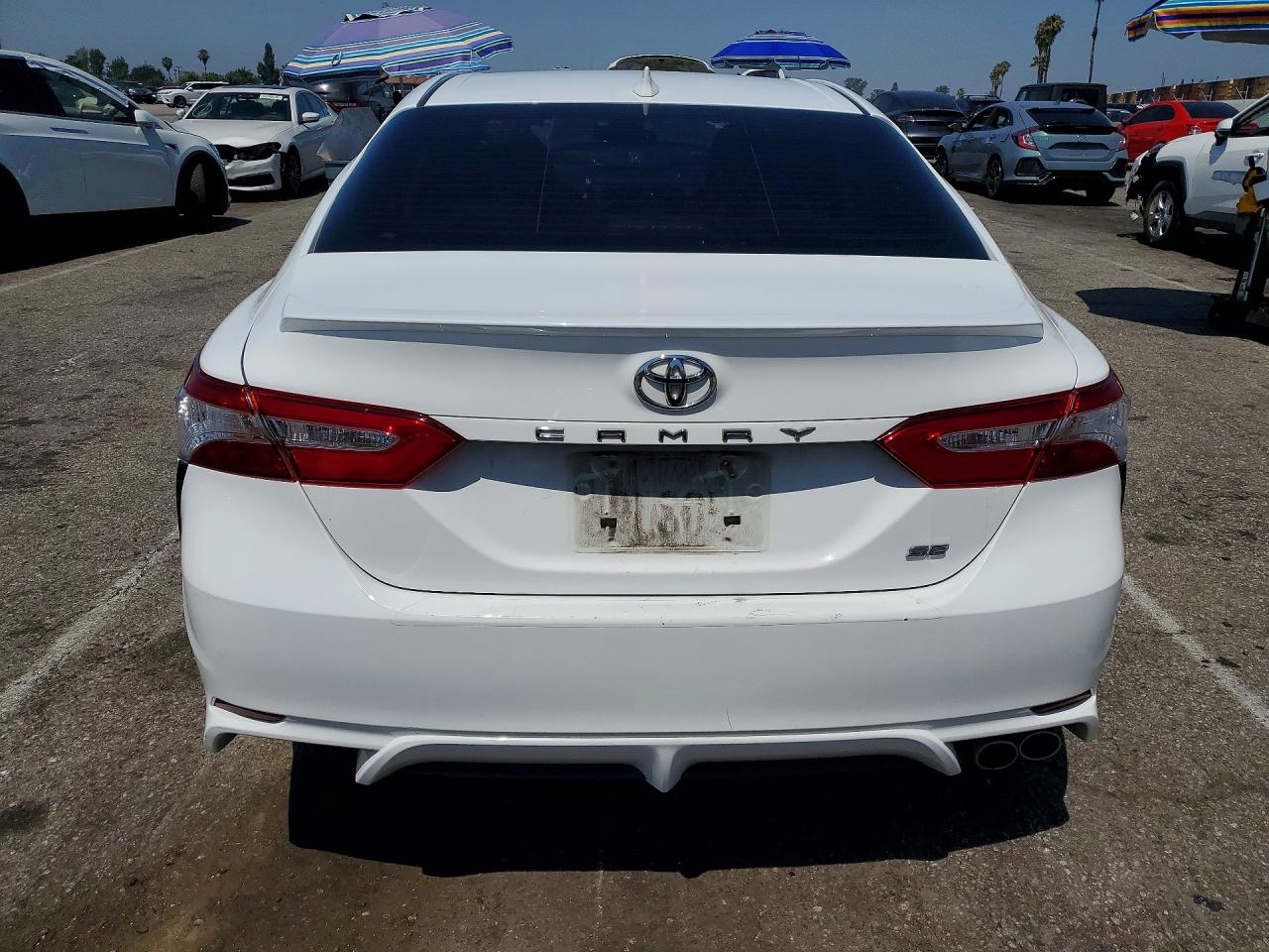 2020 Toyota Camry Se White vin: 4T1G11AK3LU911305