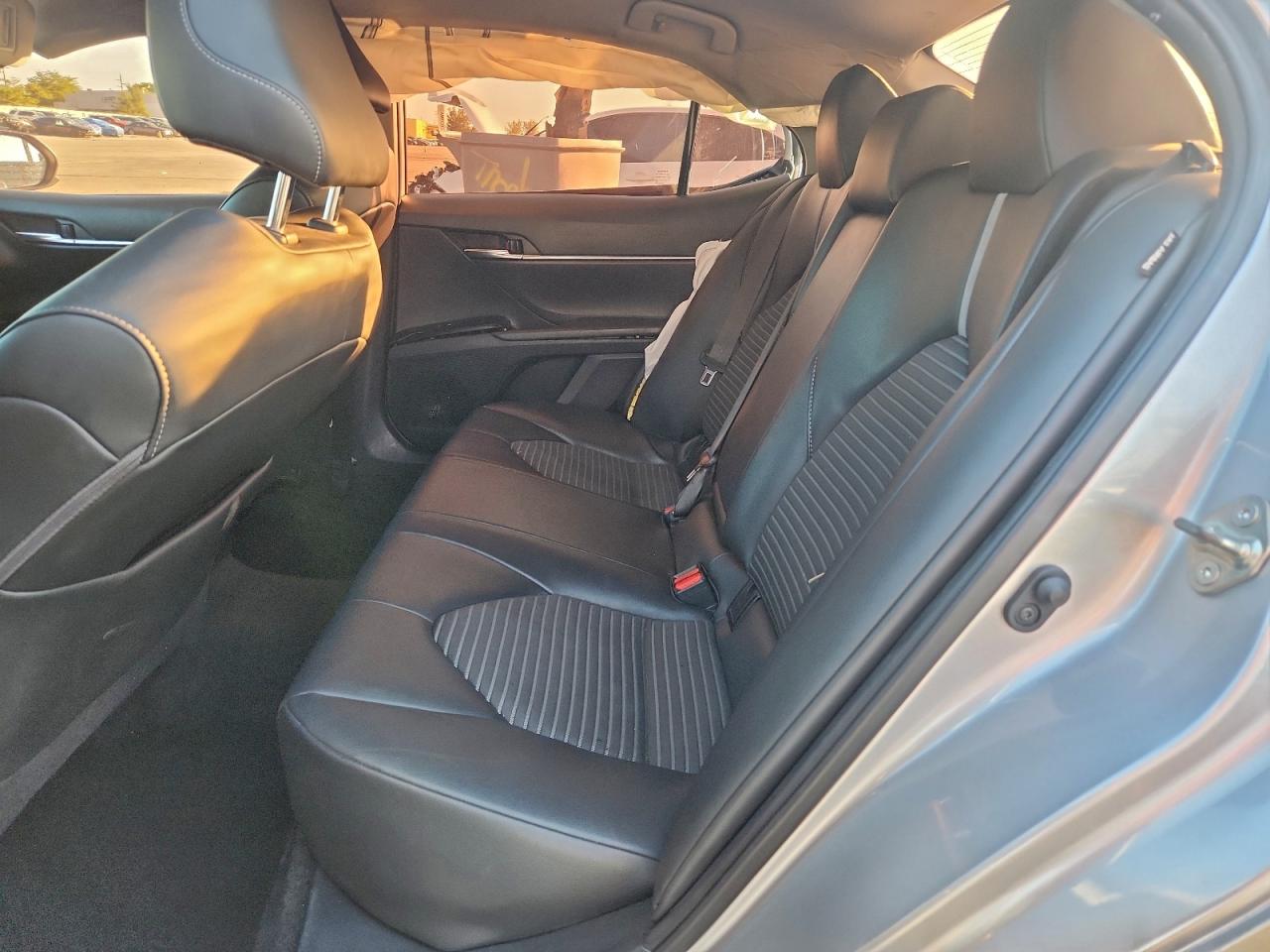 2020 Toyota Camry Se Серебряный vin: 4T1G11AK3LU974694