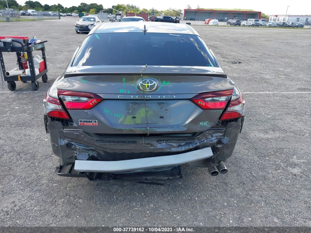 2021 Toyota Camry Se Gray vin: 4T1G11AK3MU460698