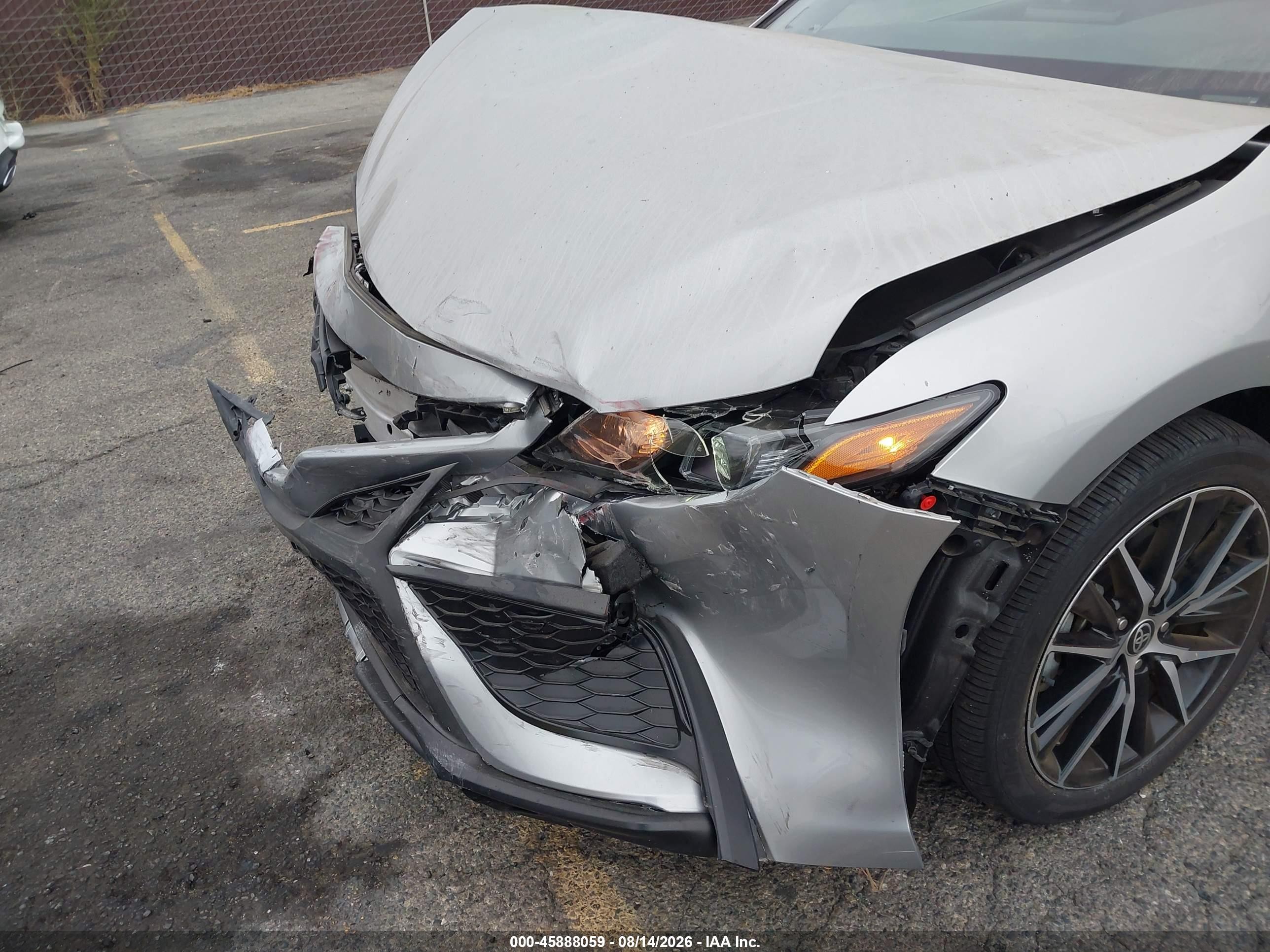 2021 Toyota Camry Se/se Night Shade Silver vin: 4T1G11AK3MU558565