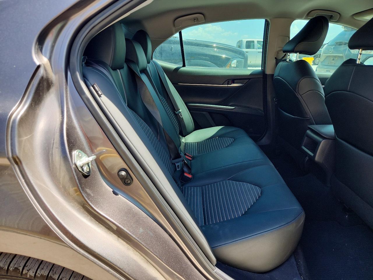 2022 Toyota Camry Se Gray vin: 4T1G11AK3NU638577