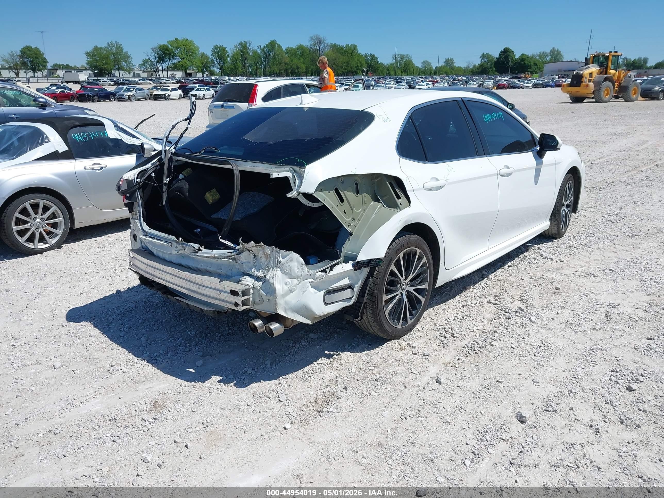 2020 Toyota Camry Se Белый vin: 4T1G11AK4LU943874