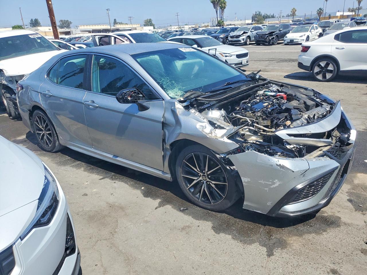 2021 Toyota Camry Se Серебряный vin: 4T1G11AK5MU552802