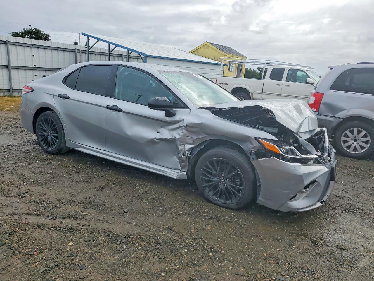2020 Toyota Camry Se Nightshade Серебряный vin: 4T1G11AK6LU340375