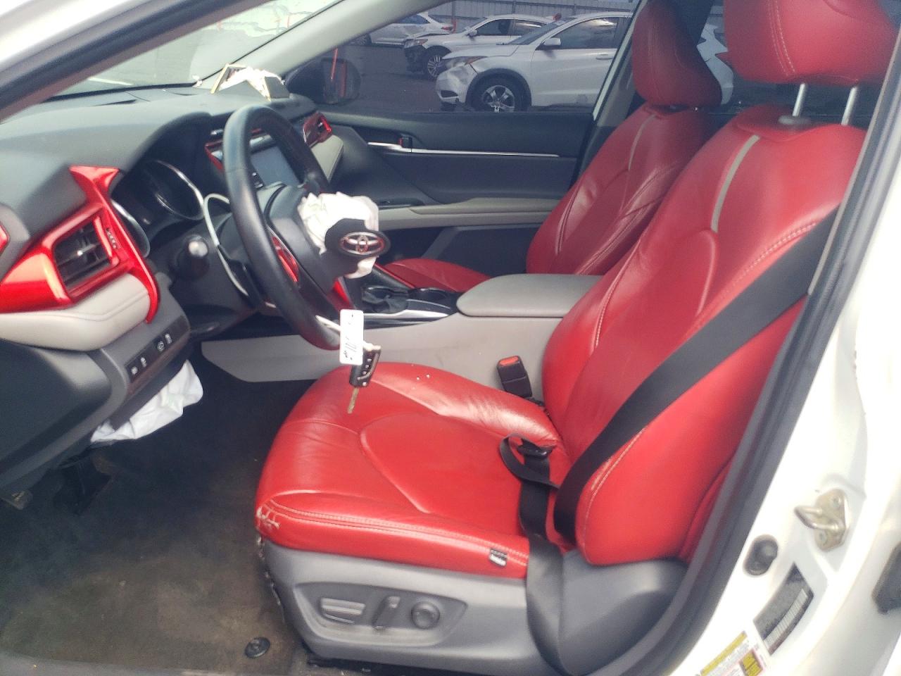 2020 Toyota Camry Se Белый vin: 4T1G11AK6LU898436