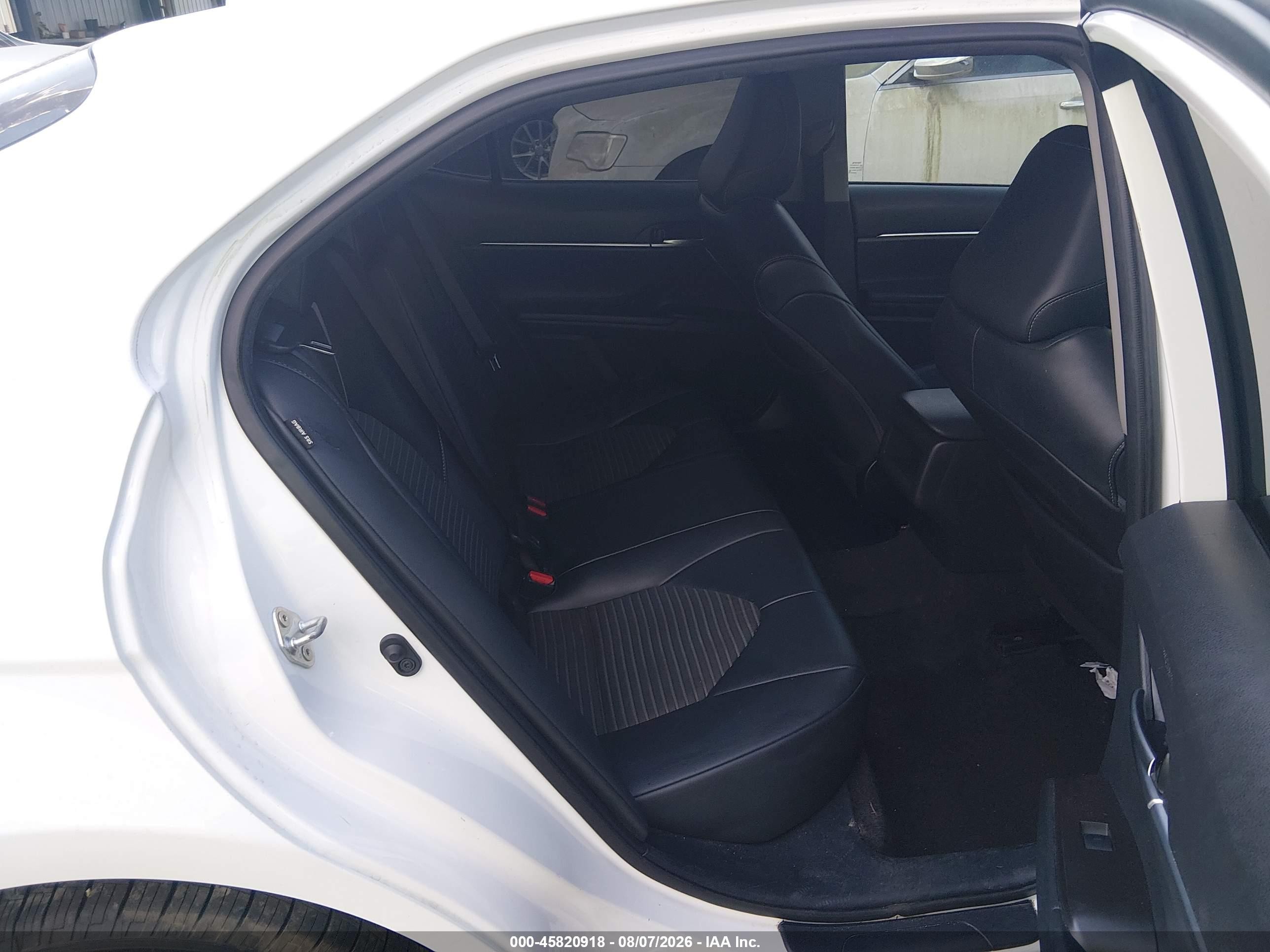 2021 Toyota Camry Se White vin: 4T1G11AK6MU548113
