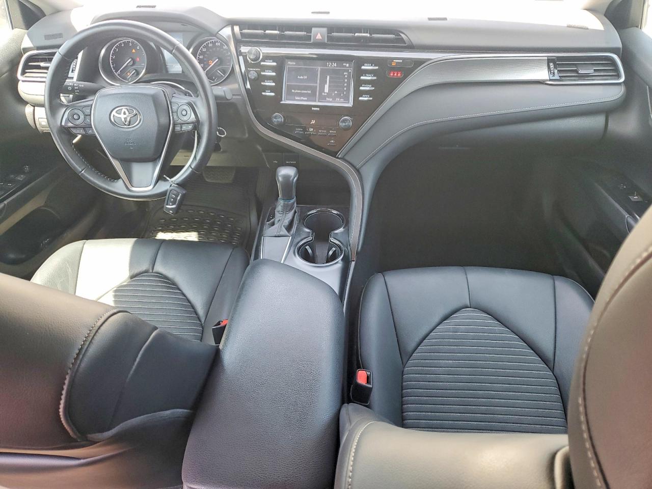2020 Toyota Camry Se Серебряный vin: 4T1G11AK8LU867737