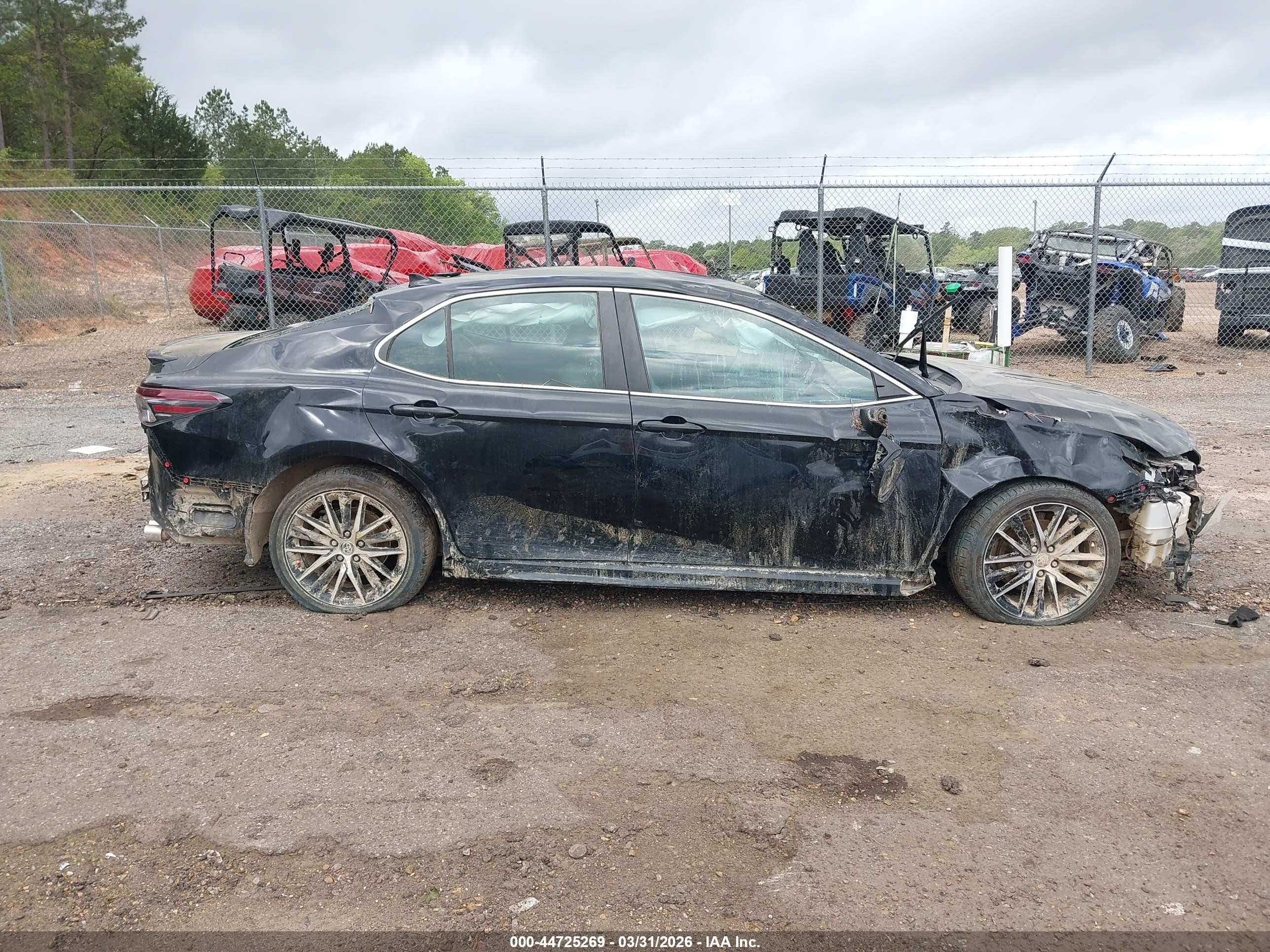 2023 Toyota Camry Se Черный vin: 4T1G11AK8PU738113