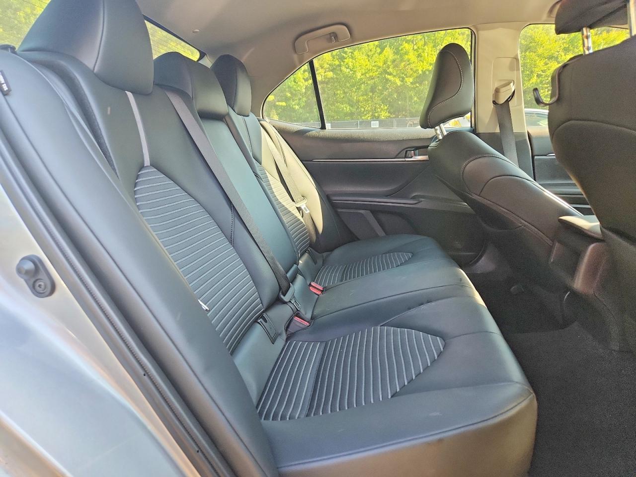 2024 Toyota Camry Se Gray vin: 4T1G11AK8RU214138