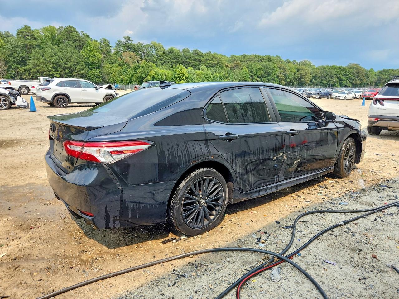 2020 Toyota Camry Se Nightshade Black vin: 4T1G11AK9LU387612