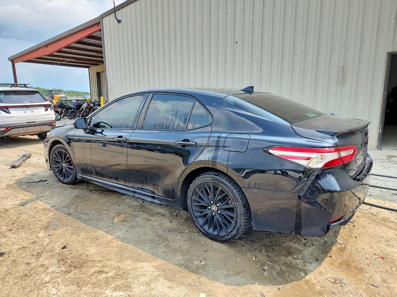 2020 Toyota Camry Se Nightshade Black vin: 4T1G11AK9LU387612