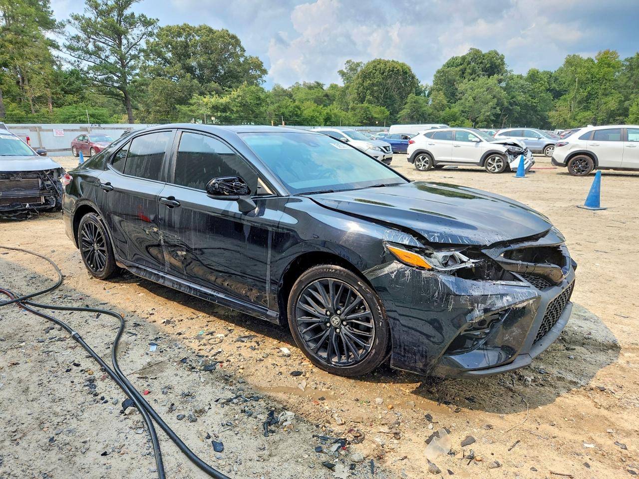 2020 Toyota Camry Se Nightshade Black vin: 4T1G11AK9LU387612