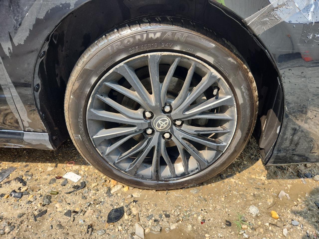 2020 Toyota Camry Se Nightshade Black vin: 4T1G11AK9LU387612 Damage: Right Front Wheel, Curb Rash, > 12 Inches