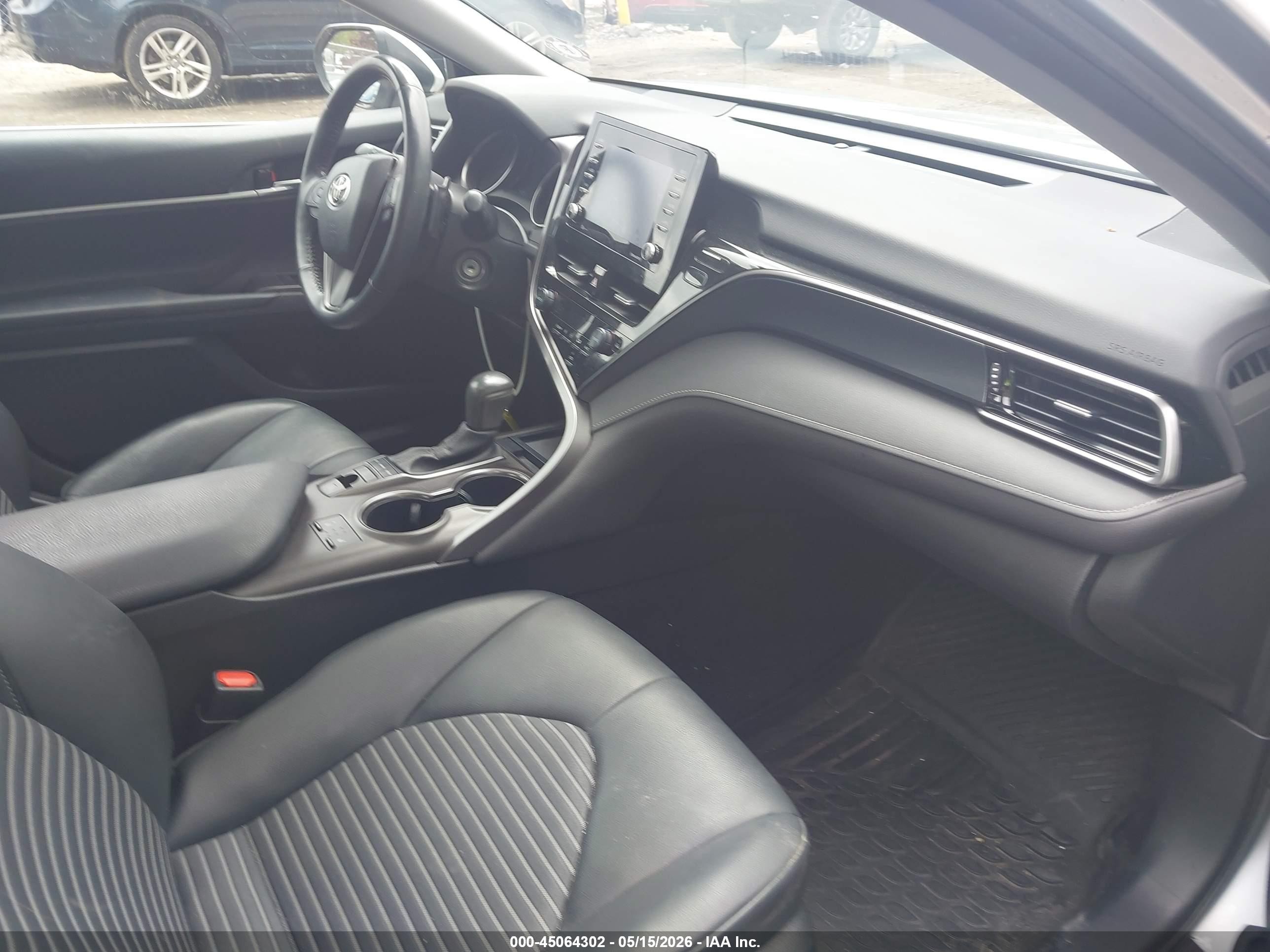 2023 Toyota Camry Se Awd Silver vin: 4T1G11BK2PU086829