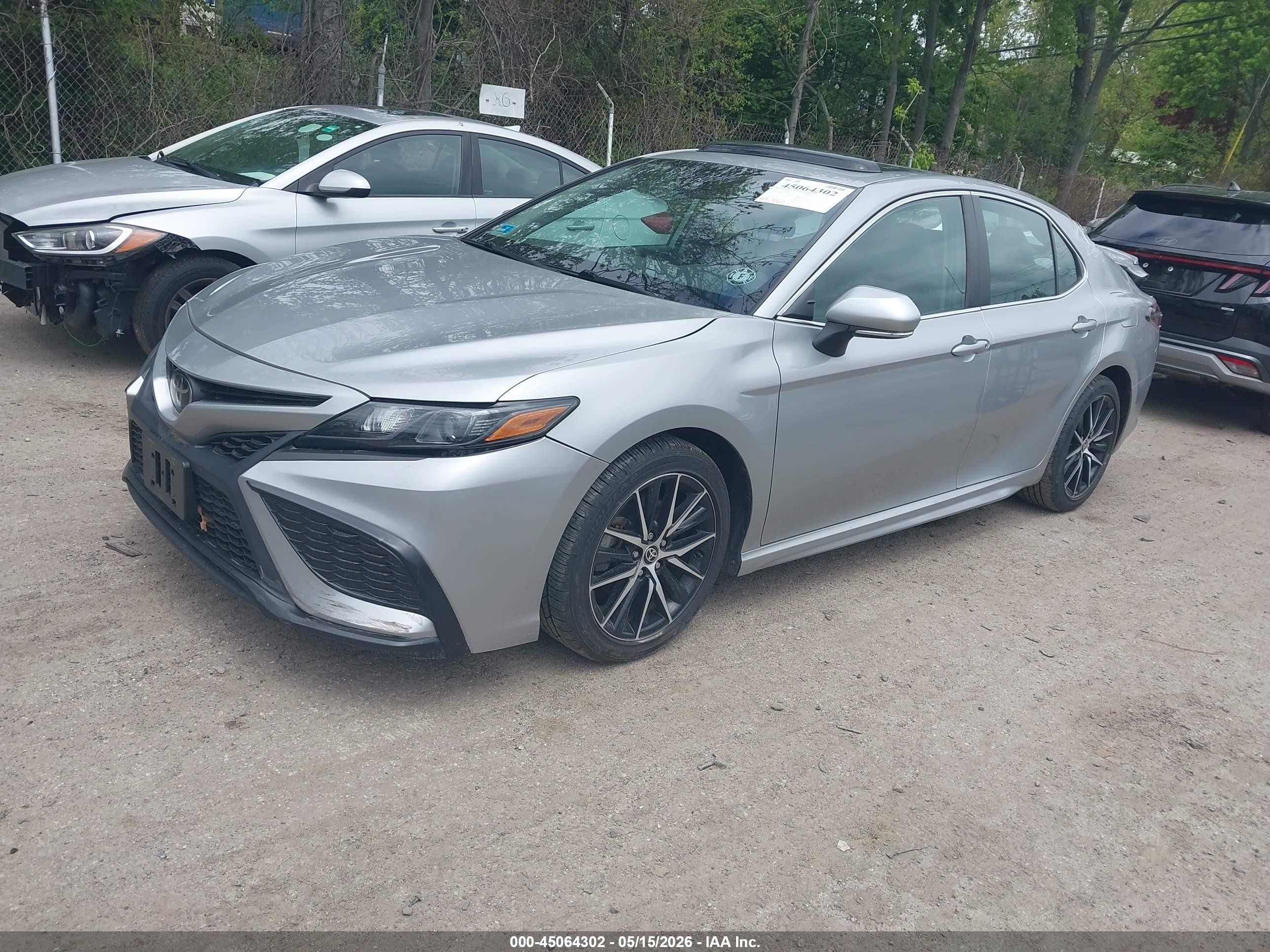2023 Toyota Camry Se Awd Silver vin: 4T1G11BK2PU086829
