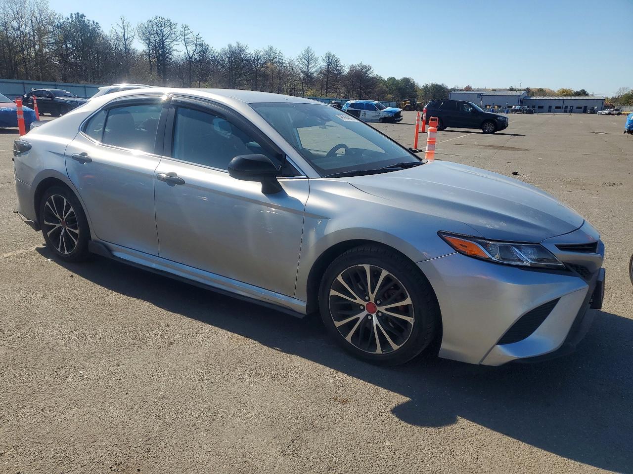 2020 Toyt Camry Hybr Silver vin: 4T1G11BK4LU012693