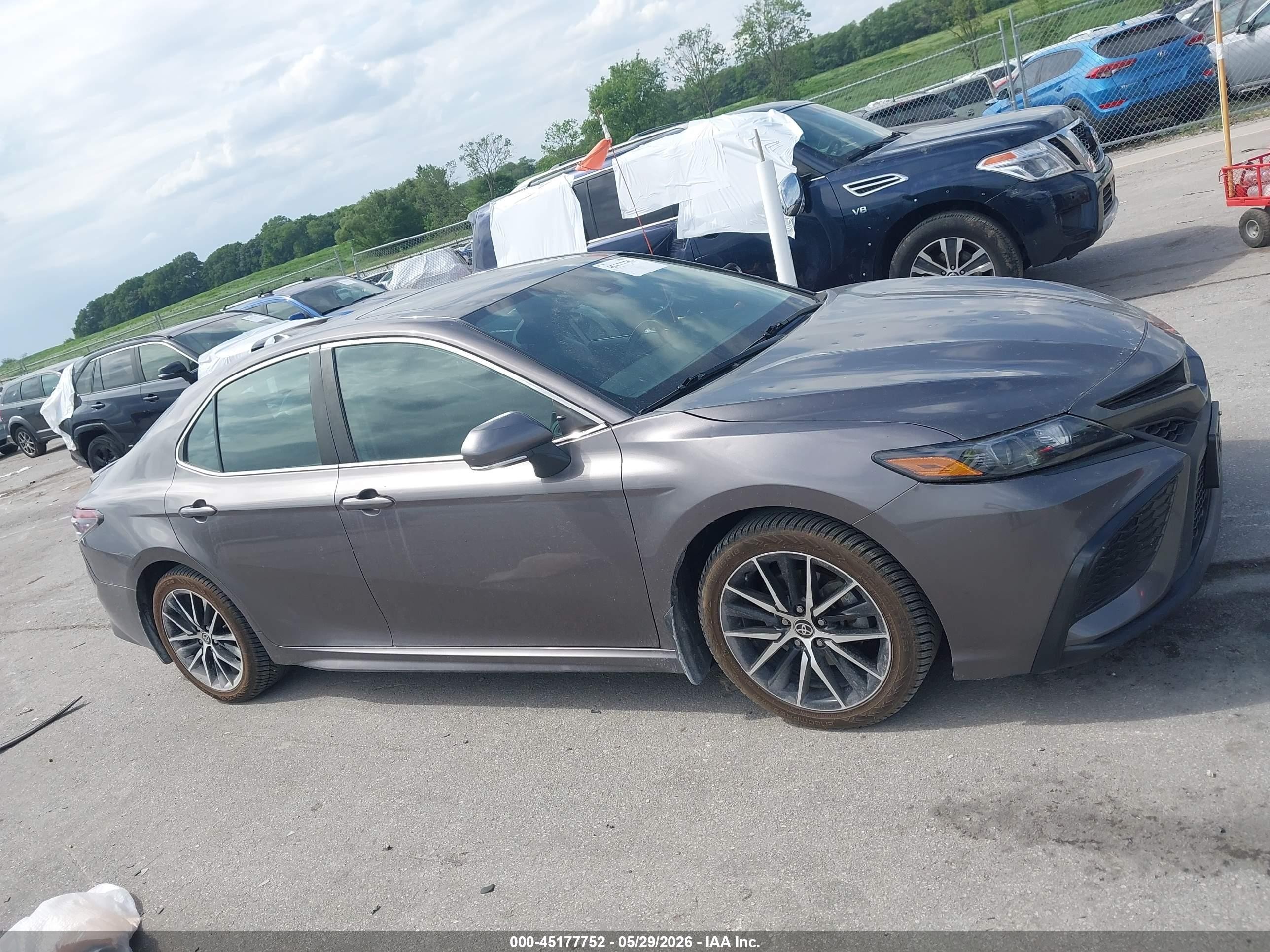 2021 Toyota Camry Se Awd Золотой vin: 4T1G11BK5MU035952