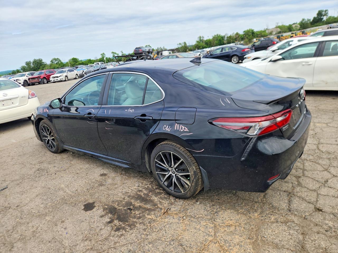 2022 Toyota Camry Se Black vin: 4T1G11BK7NU057873