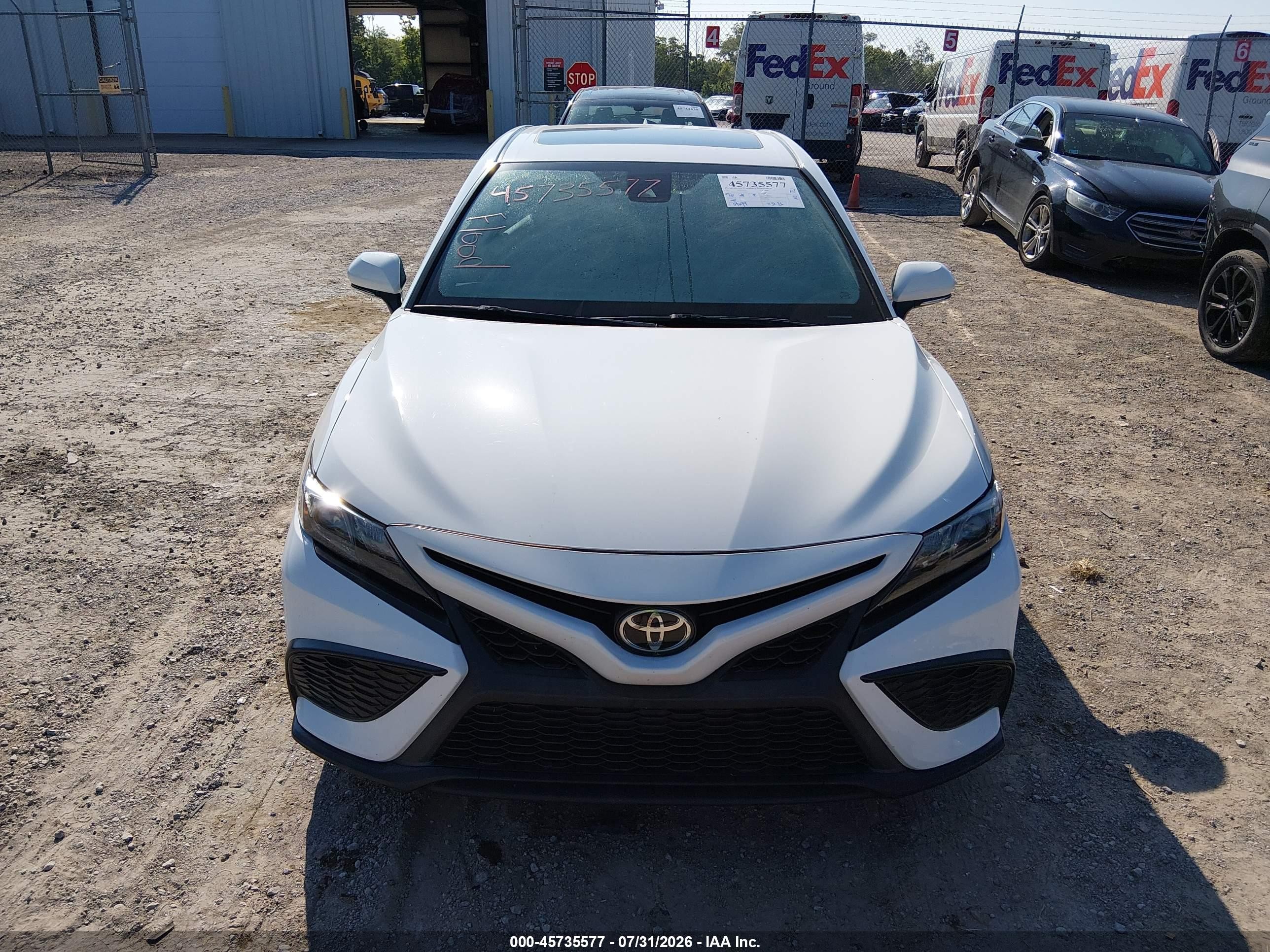 2021 Toyota Camry Se Awd Белый vin: 4T1G11BK8MU040076