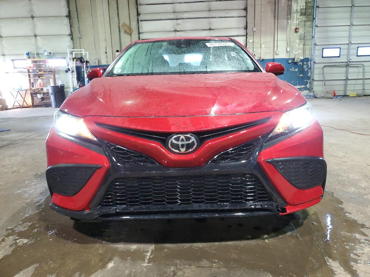 2021 Toyota Camry Se Red vin: 4T1G11BK9MU040099
